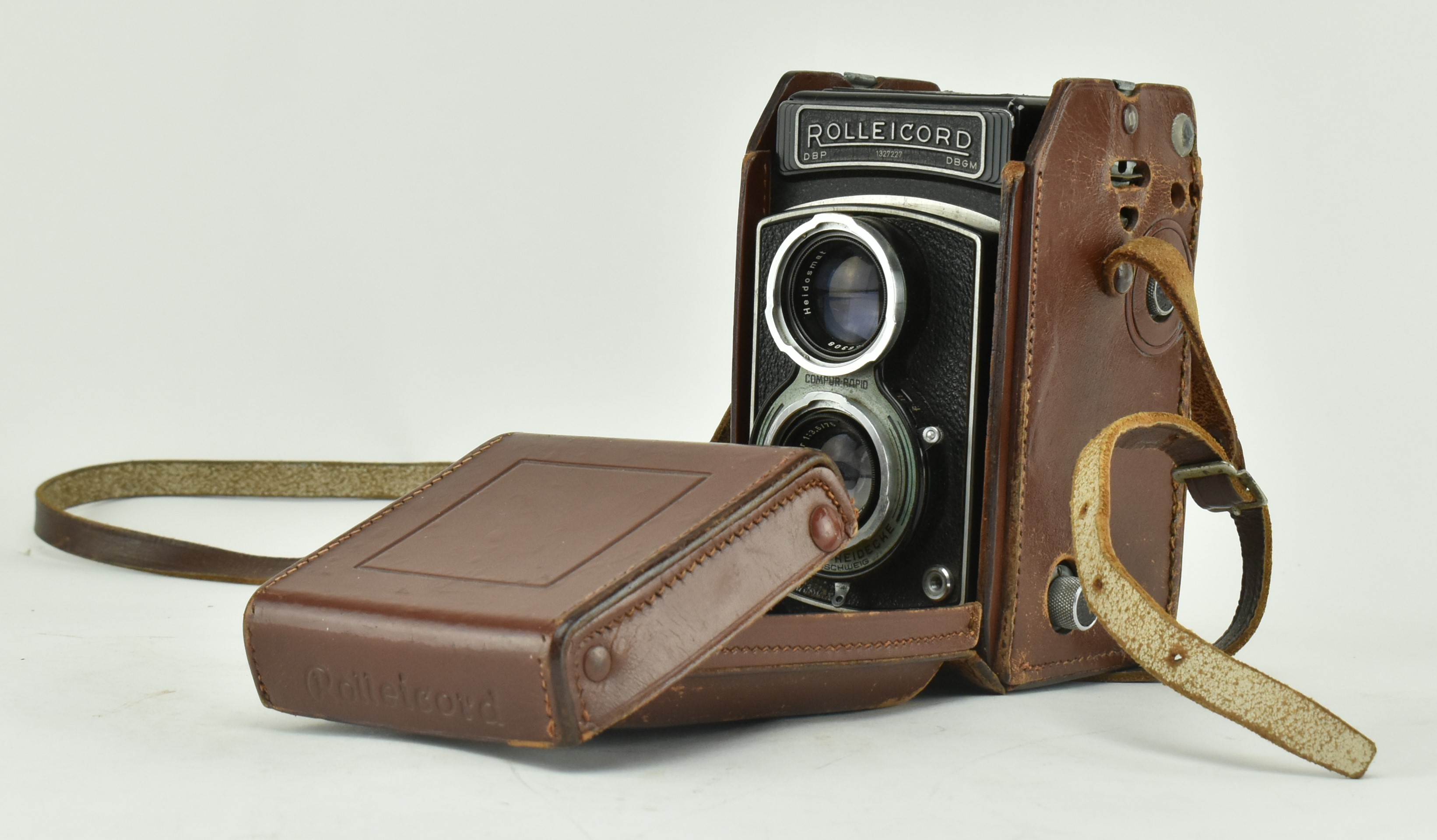 ROLLEICORD DBP VINTAGE MID CENTURY CAMERA IN CASE