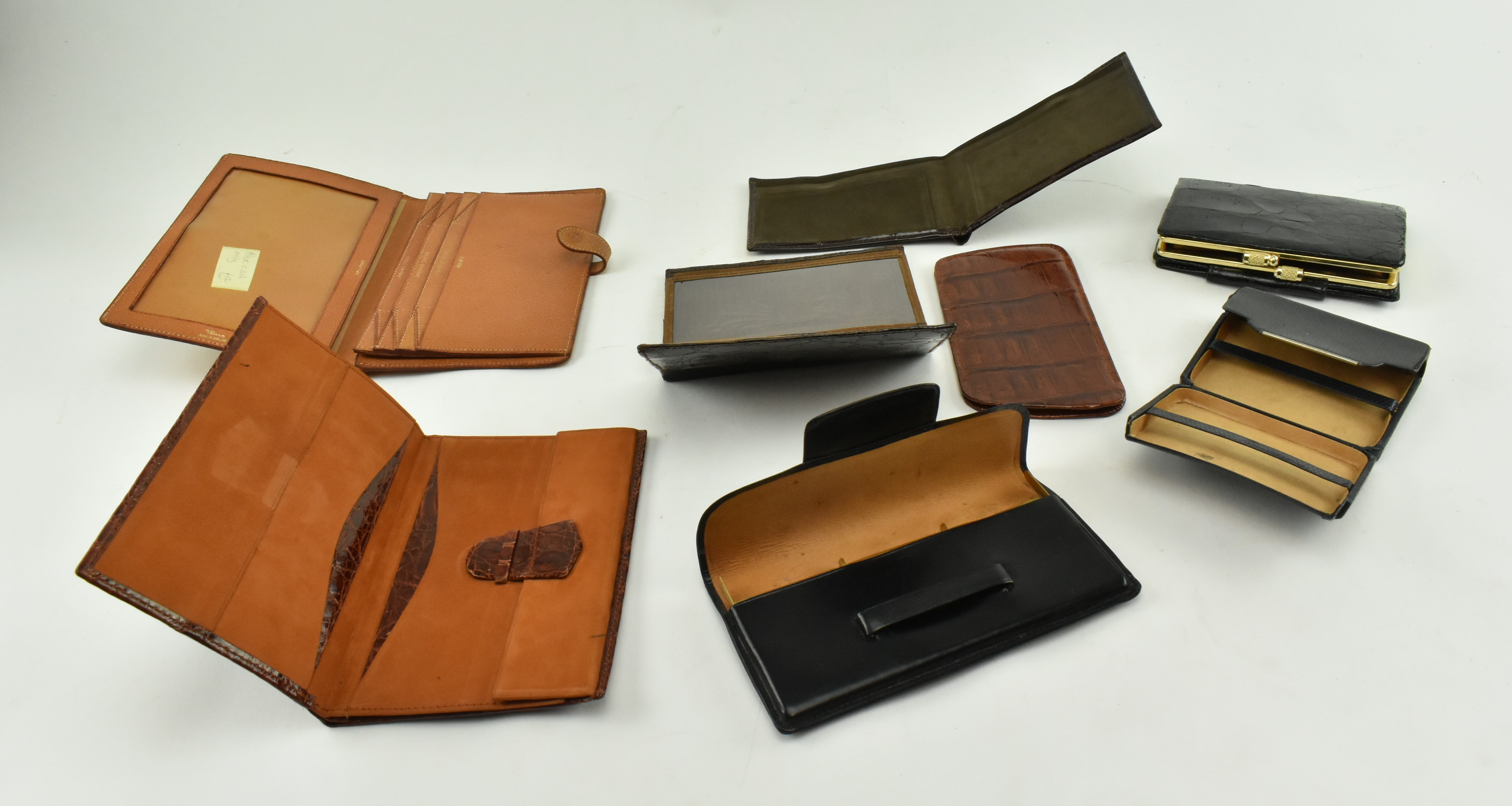 SEVEN VINTAGE ALLIGATOR SKIN & LEATHER PURSES, WALLETS ETC - Image 3 of 5