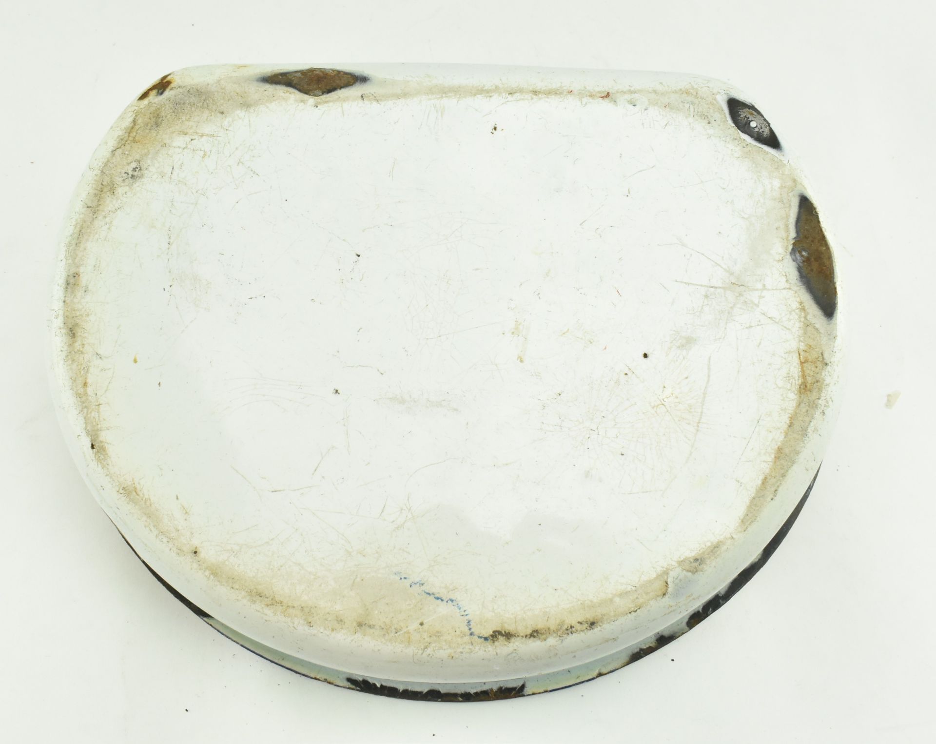 EARLY 20TH CENTURY CZECH ENAMEL PAINTED WALL SINK BASIN - Image 7 of 7