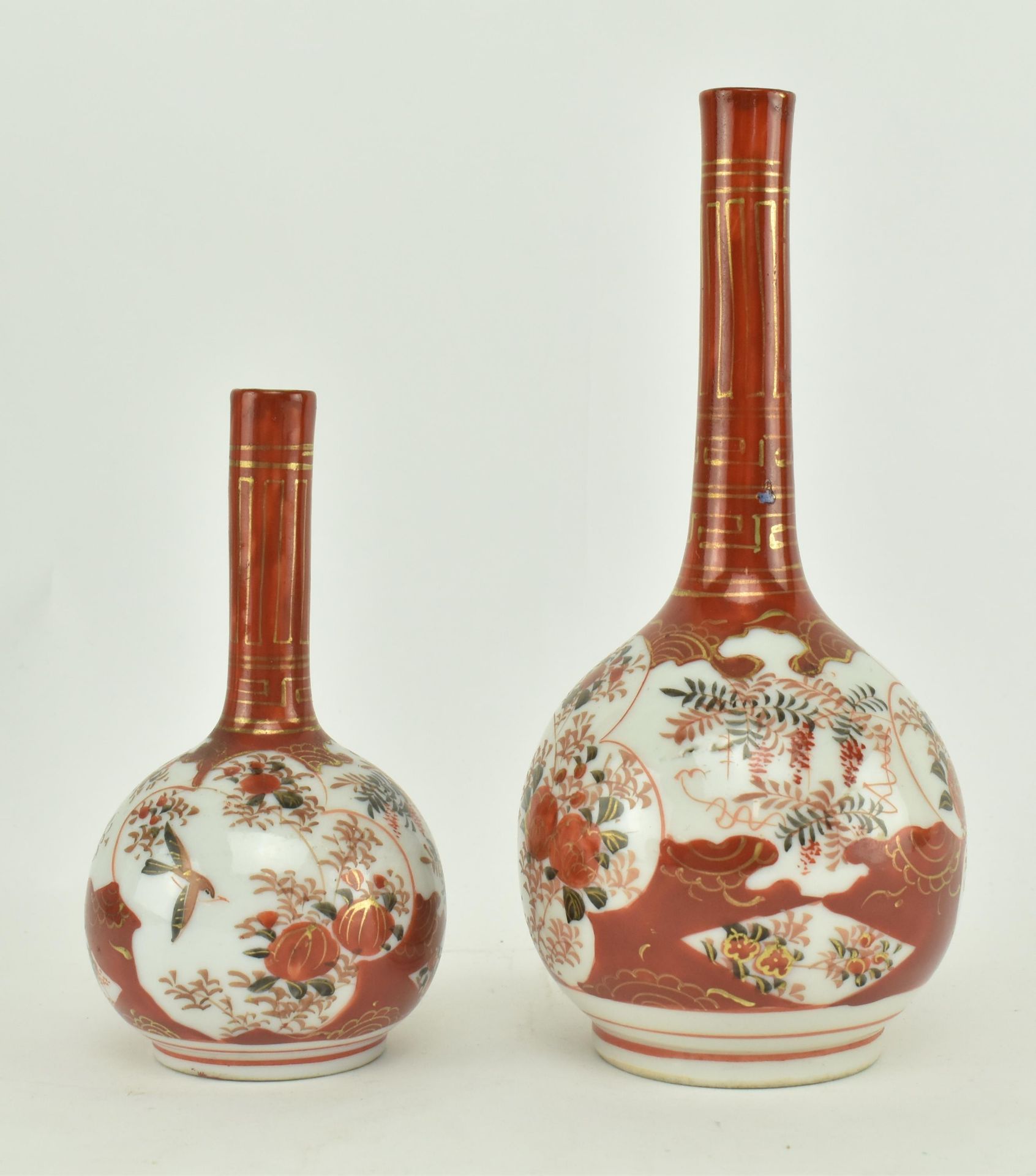 19TH CENTURY IMARI CHARGER & PAIR OF VASES, & TWO OTHERS - Image 6 of 9