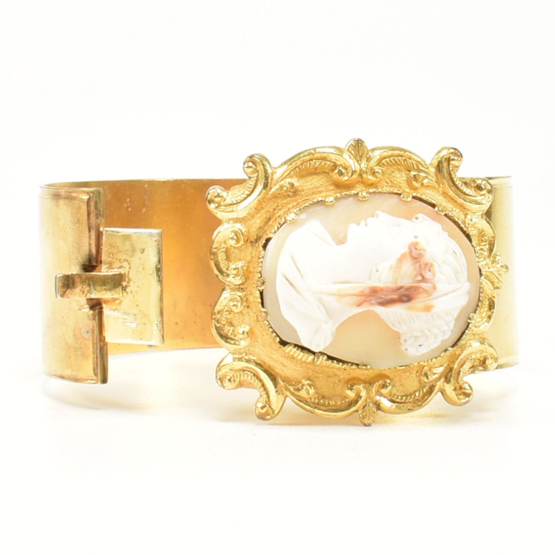 19TH CENTURY SILVER GILT SHELL CAMEO DOUBLE HINGED BANGLE - Image 9 of 11