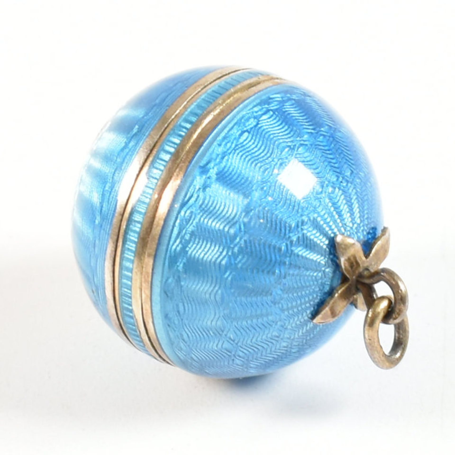 EARLY 20TH CENTURY SWISS SILVER ENAMEL BALL WATCH & CHAIN - Image 9 of 13