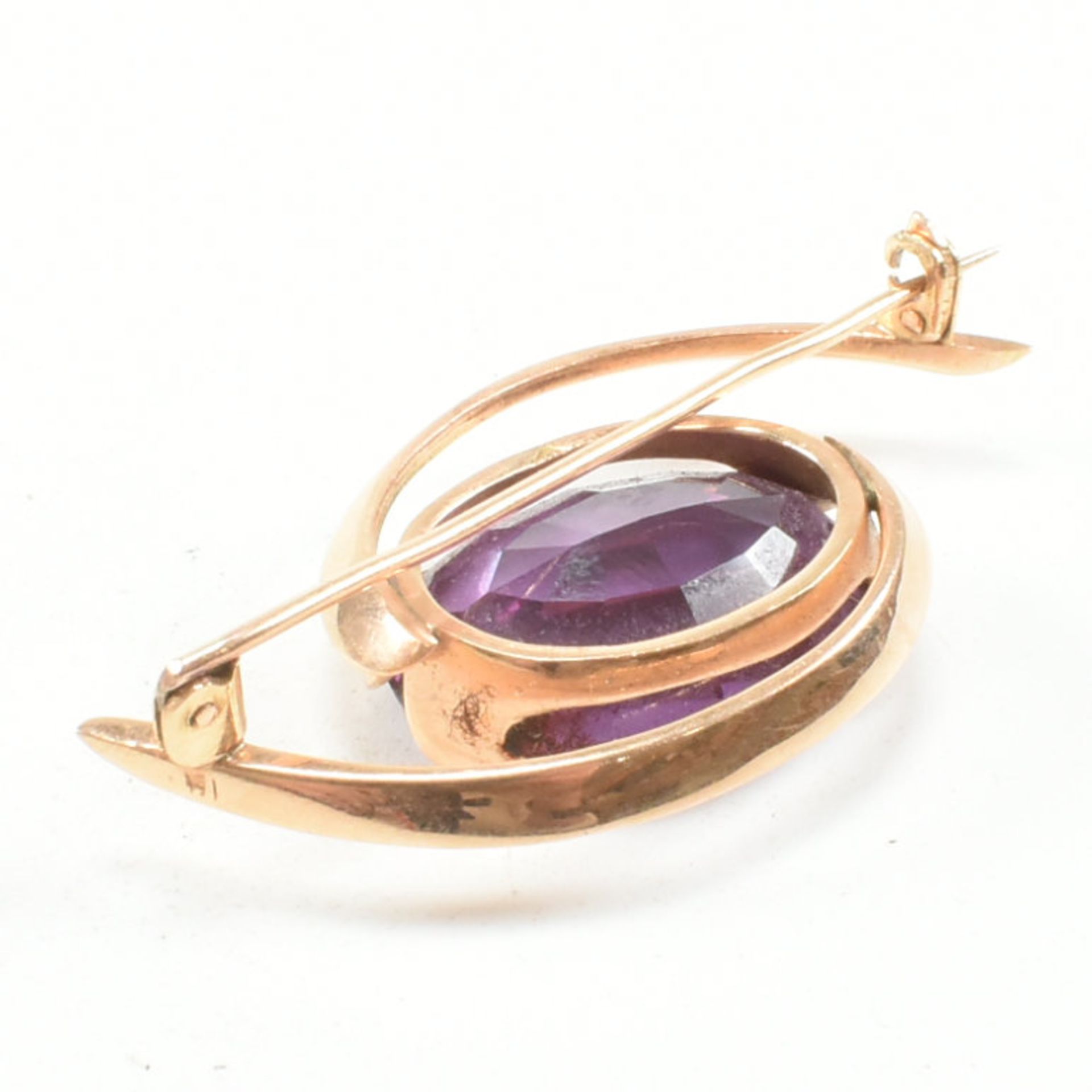 VINTAGE ROSE METAL & SYNTHETIC SAPPHIRE BROOCH PIN - Image 5 of 9