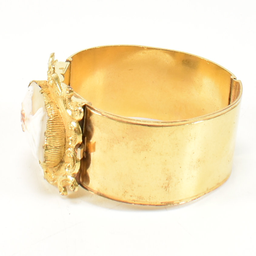 19TH CENTURY SILVER GILT SHELL CAMEO DOUBLE HINGED BANGLE - Image 5 of 11