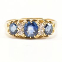 SAPPHIRE & DIAMOND GYPSY RING