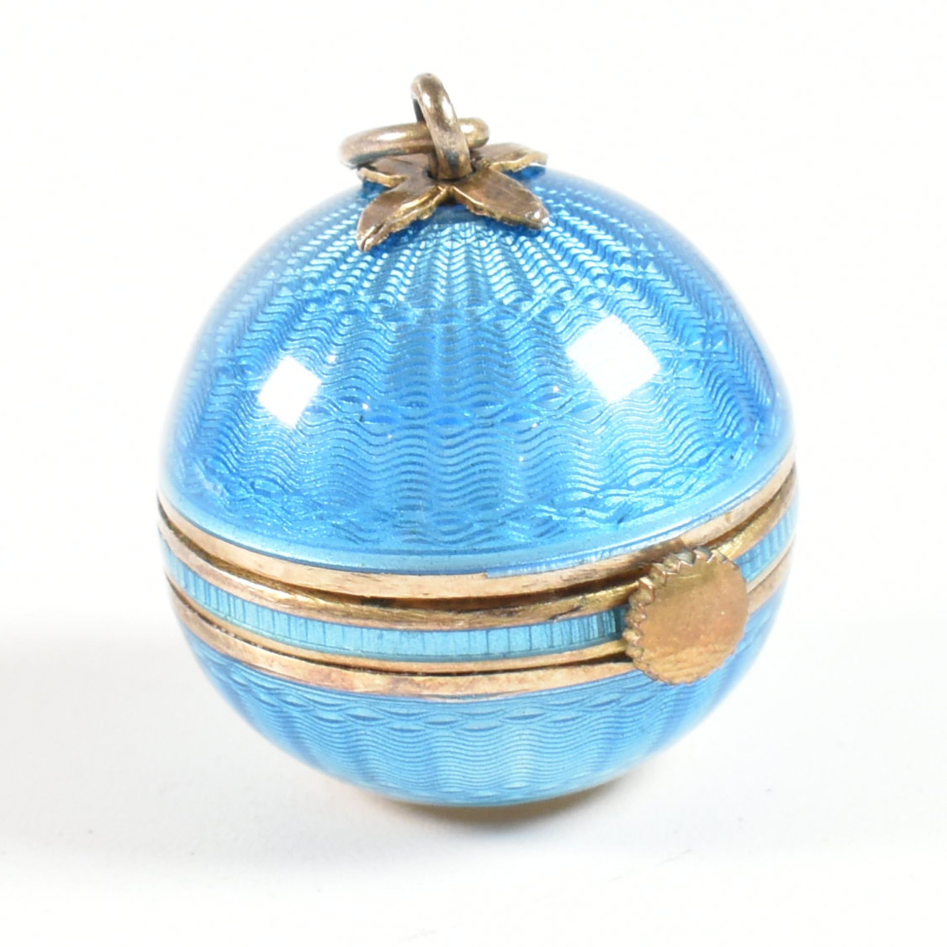 EARLY 20TH CENTURY SWISS SILVER ENAMEL BALL WATCH & CHAIN - Image 10 of 13