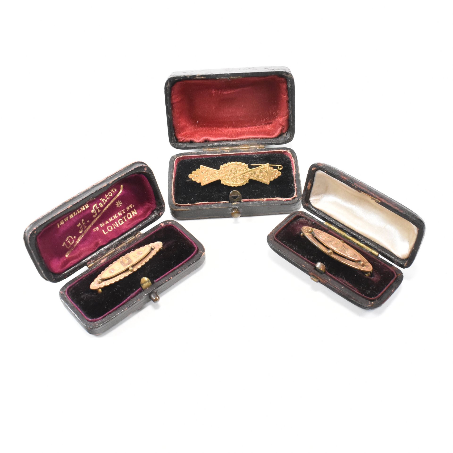 THREE ANTIQUE GOLD PLATED & BOXED BROOCH PINS - Image 2 of 9