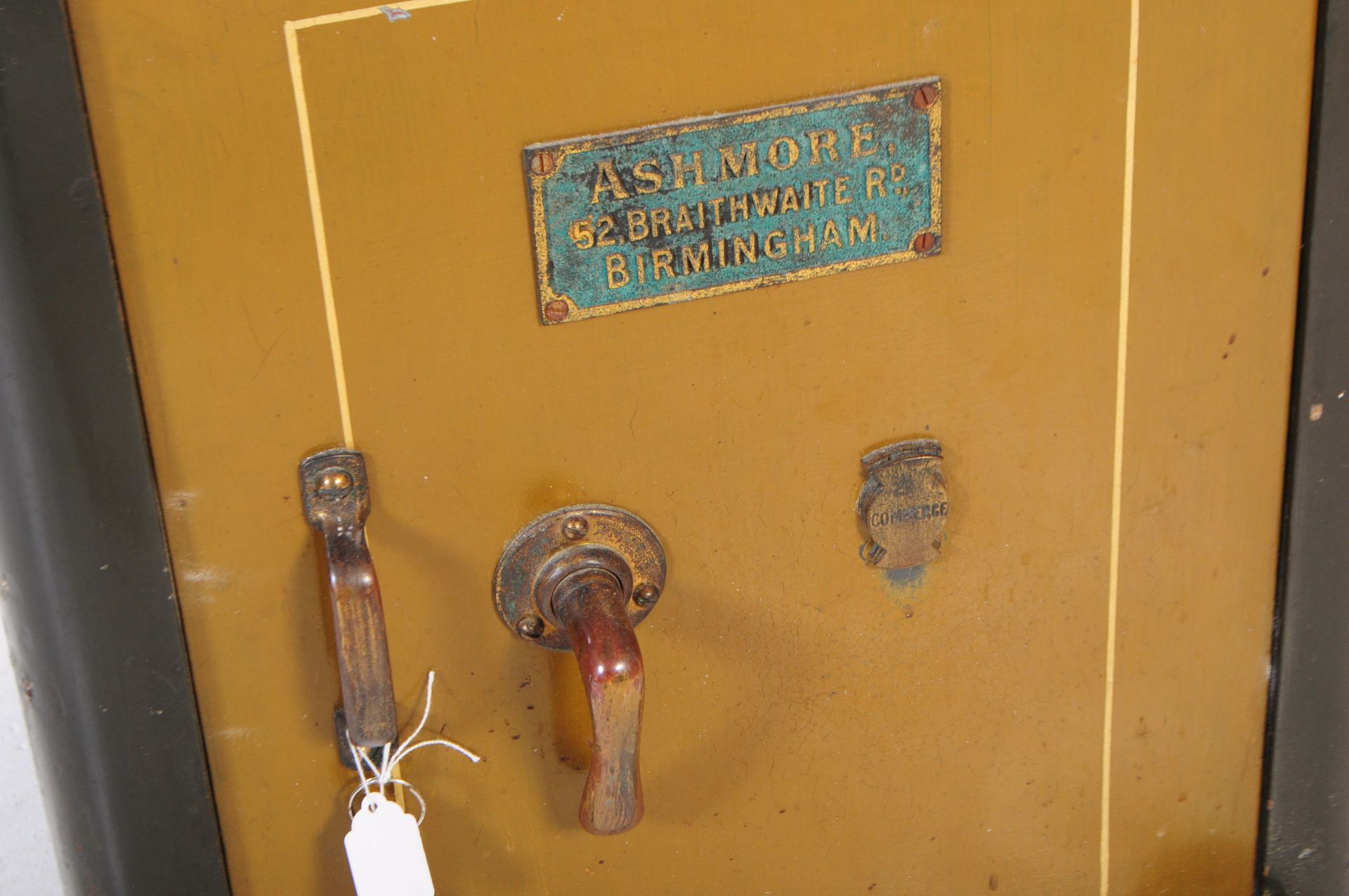 ASHMORE - EARLY 20TH CENTURY SECURITY SAFE - Image 3 of 4