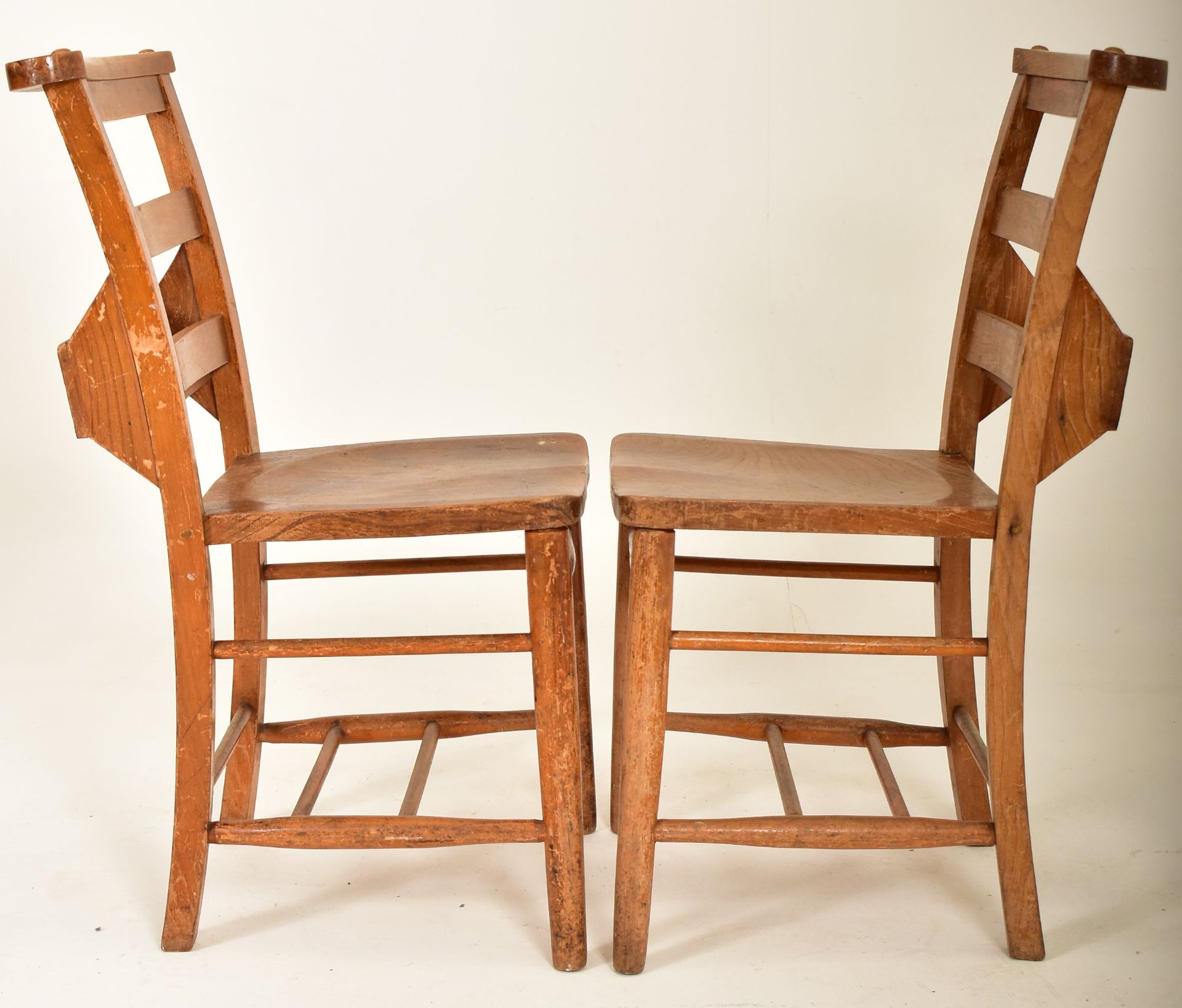 TWELVE VICTORIAN BEECH AND ELM WINDSOR DINING CHAIRS - Image 3 of 4