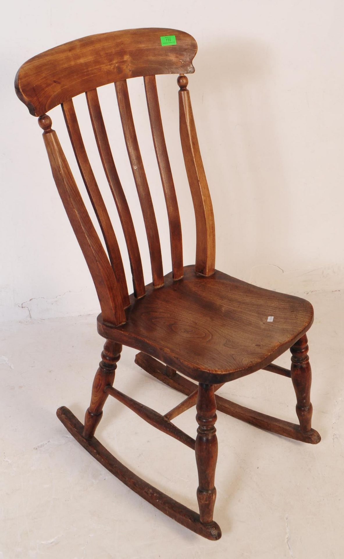 19TH CENTURY VICTORIAN BEECH & ELM WINDSOR ROCKING CHAIR - Image 2 of 4