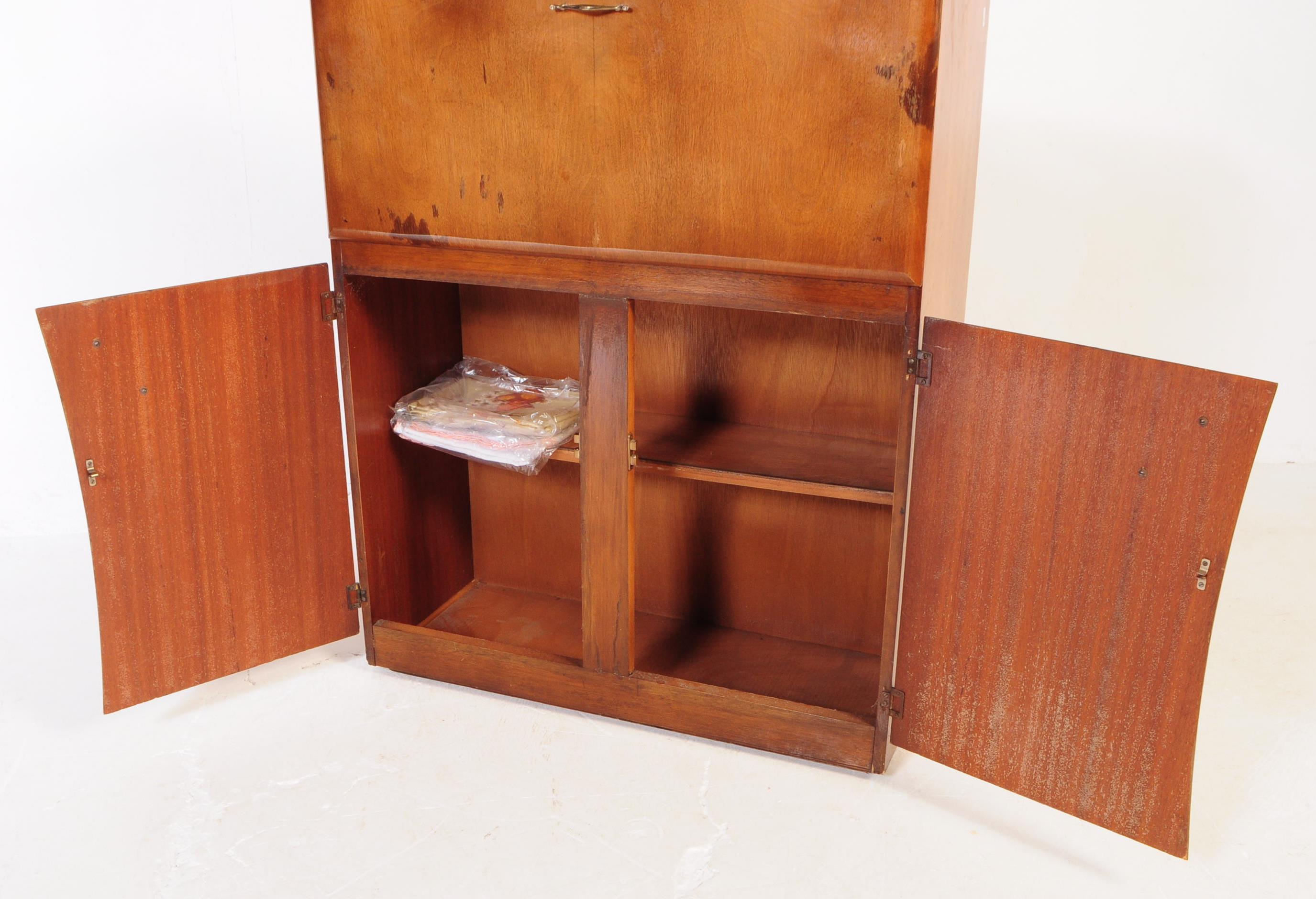 MID 20TH CENTURY WALNUT VENEER COCKTAIL CABINET - Image 15 of 24