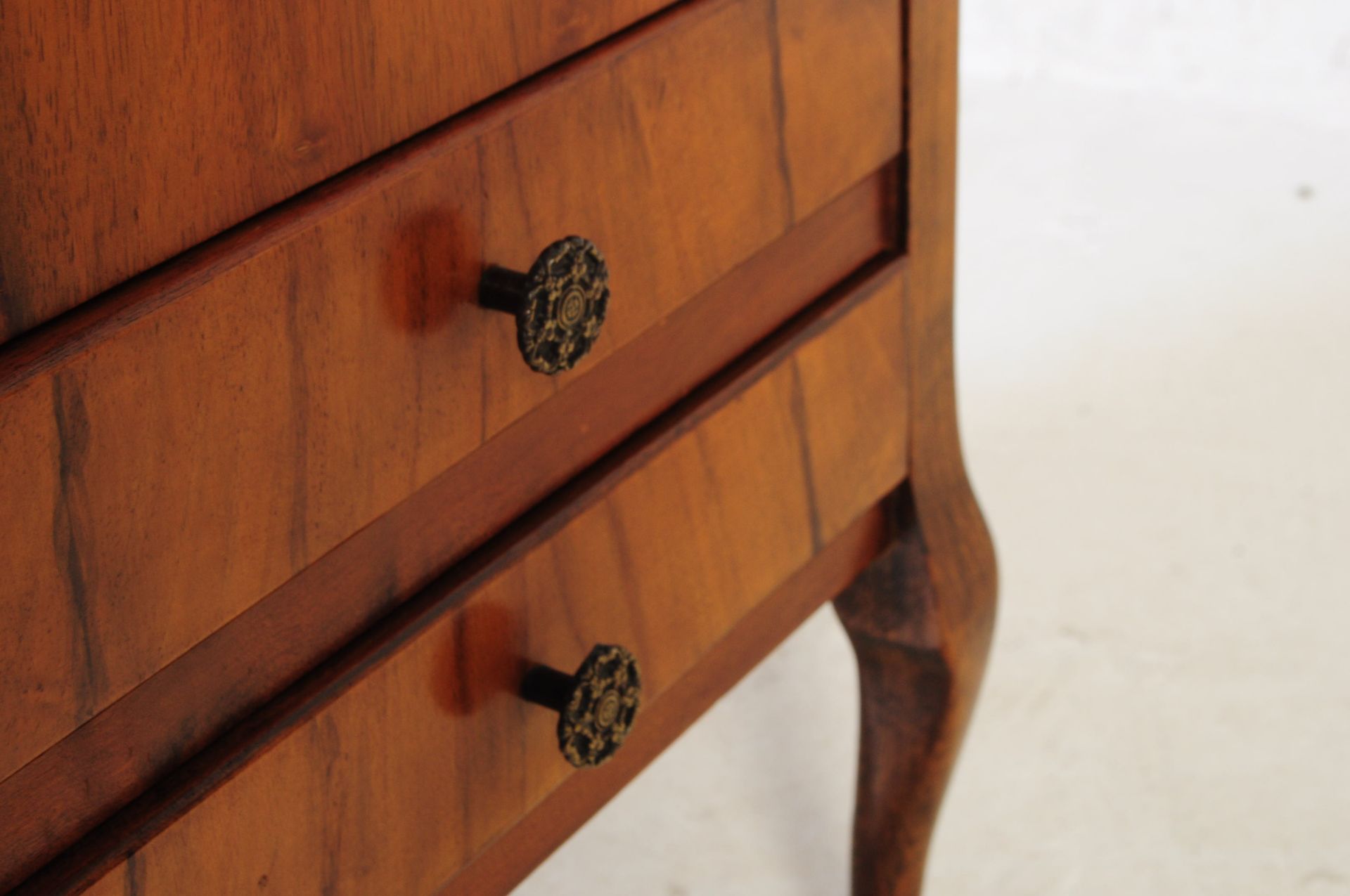 19TH CENTURY VICTORIAN REFECTORY OAK PIG BENCH SETTLE - Image 9 of 11