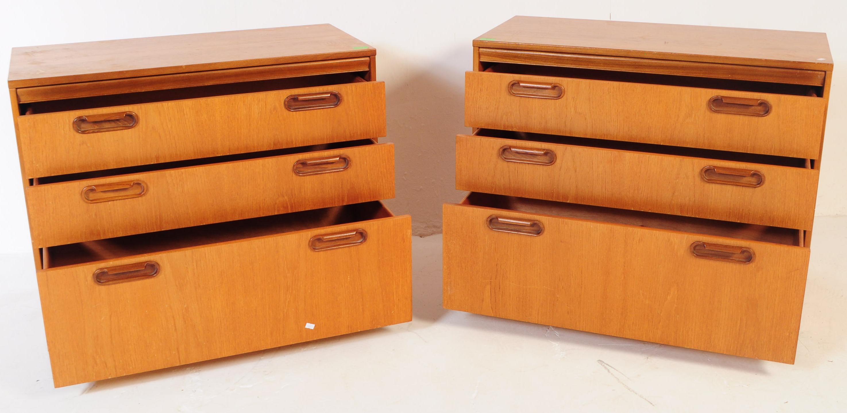 WILLIAM LAWRENCE - TWO MID CENTURY CHEST OF DRAWERS - Image 4 of 5