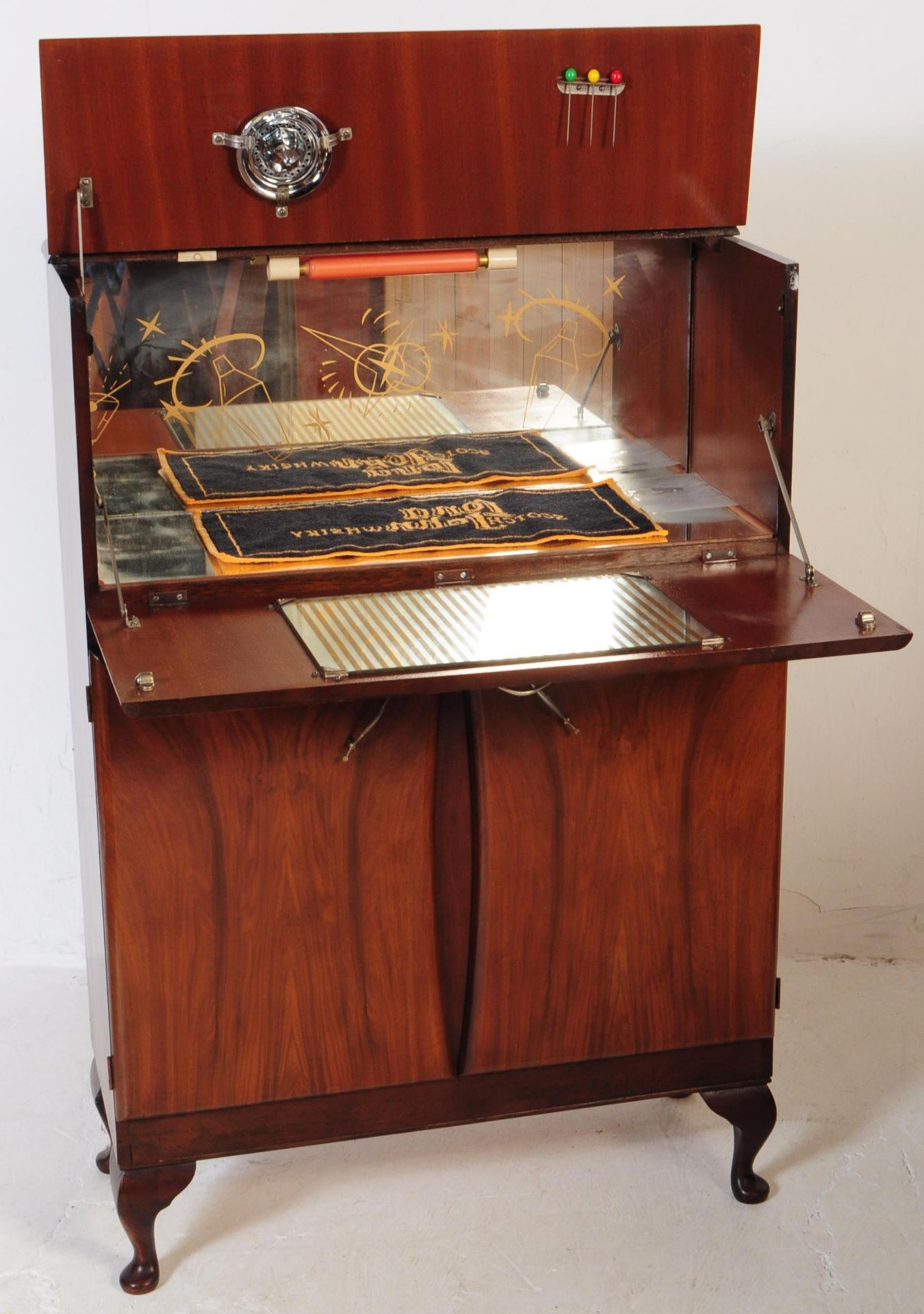 POST WAR ART DECO WALNUT COCKTAIL DRINKS CABINET - Bild 3 aus 8