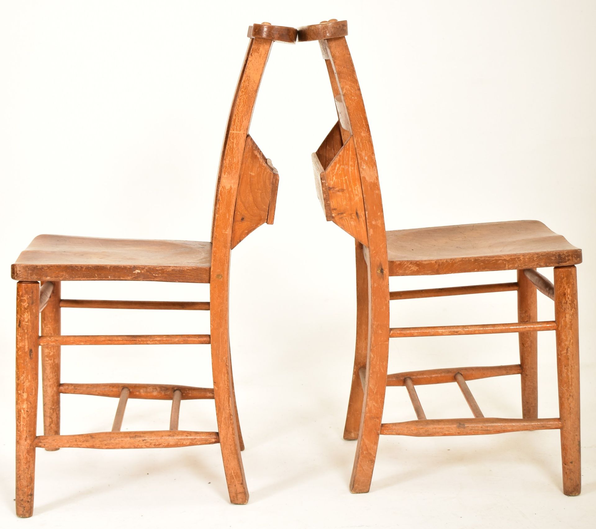 TWELVE VICTORIAN BEECH AND ELM WINDSOR DINING CHAIRS - Image 2 of 4