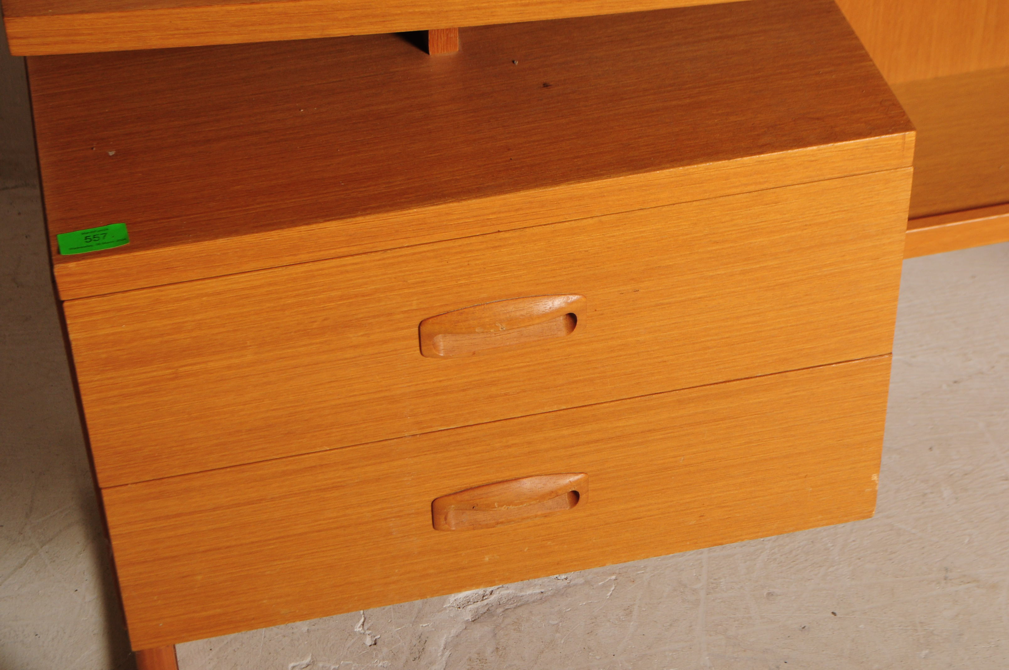 MID 20TH CENTURY GPLAN E.GOMME DRESSING TABLE - Image 3 of 6