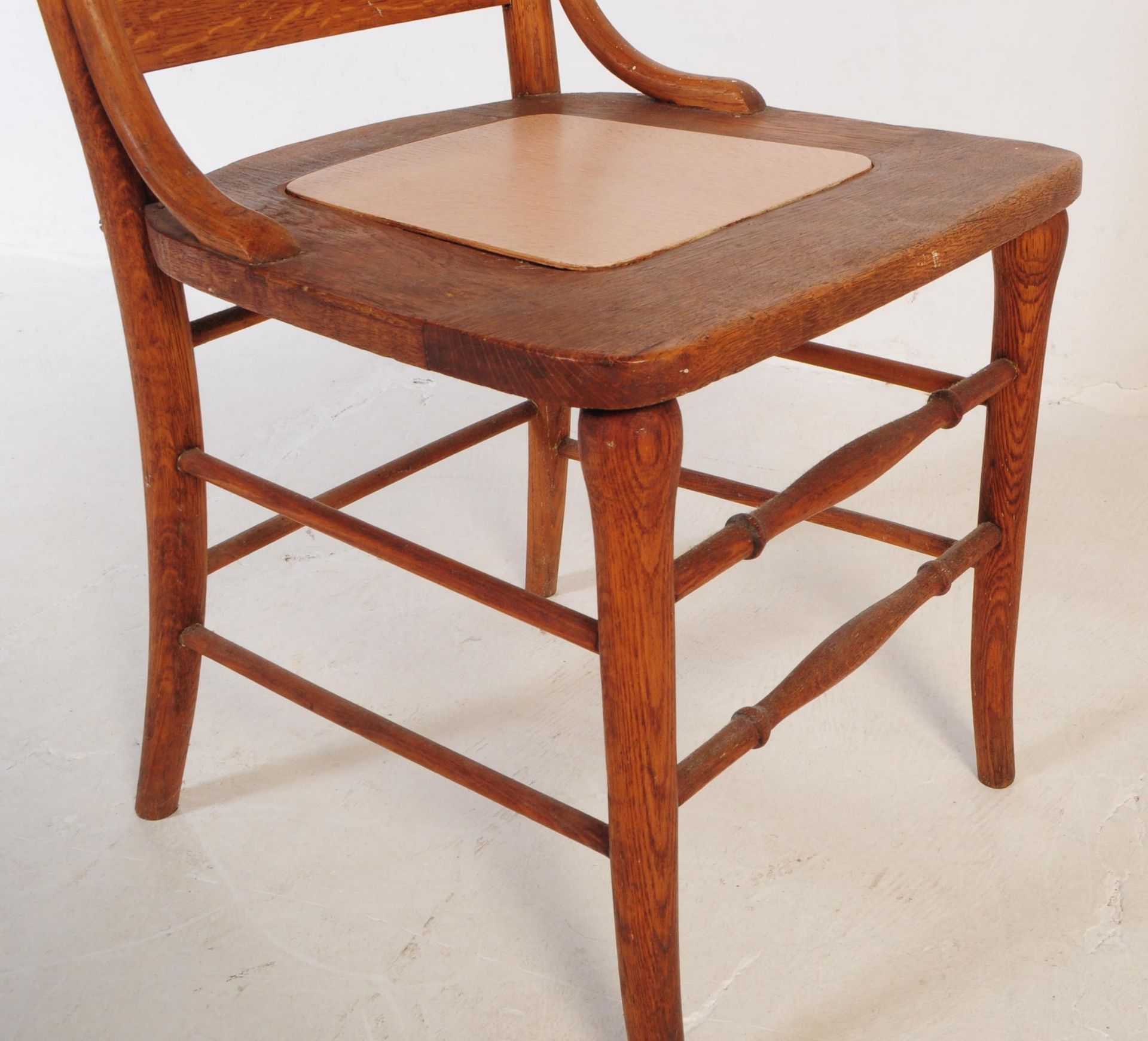 EARLY 20TH CENTURY ARTS & CRAFTS OAK HALL ARMCHAIR - Image 16 of 16