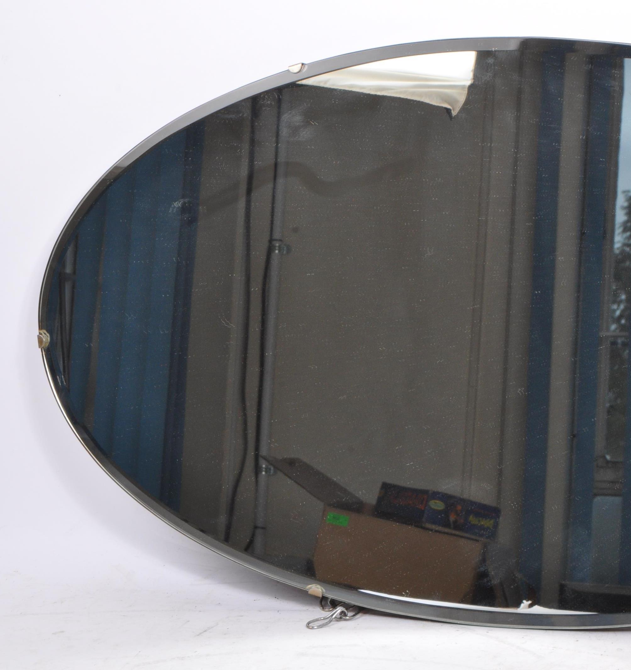 1940S MID CENTURY WALL HANGING BEVELLED EDGE OVAL MIRROR - Image 2 of 4