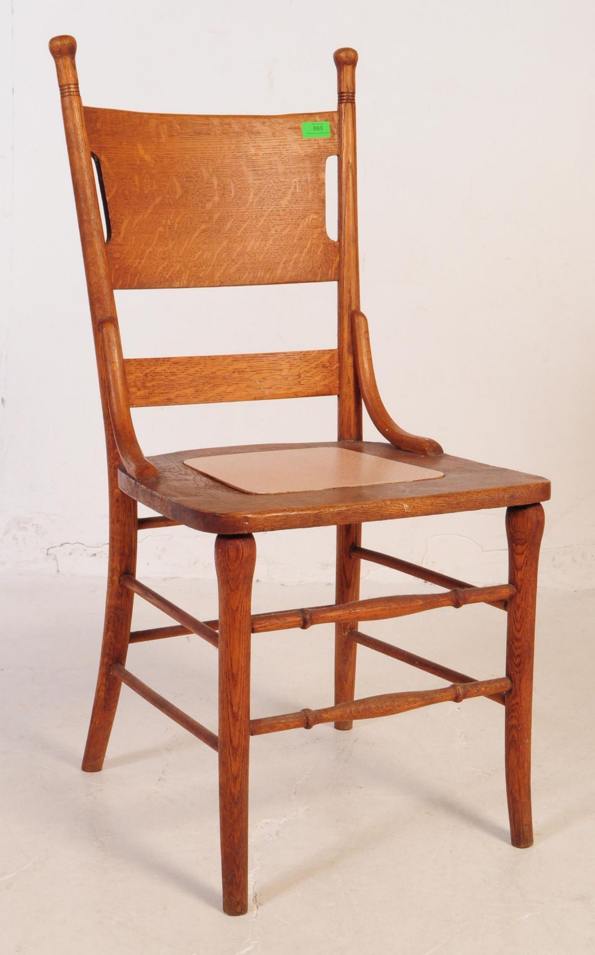 EARLY 20TH CENTURY ARTS & CRAFTS OAK HALL ARMCHAIR - Image 4 of 16
