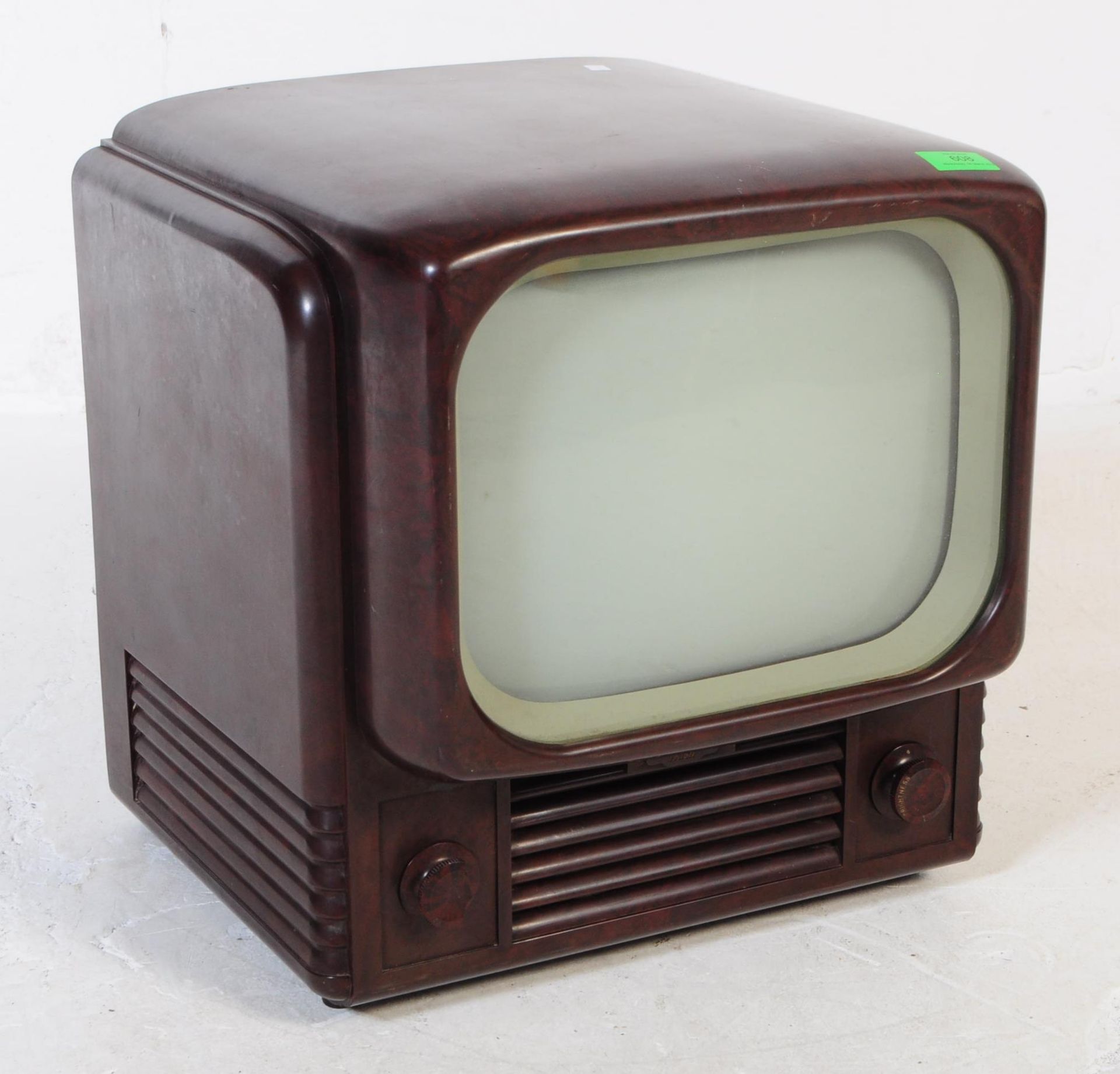 PYE - AN ORIGINAL MID CENTURY BAKELITE TV TELEVISION - Image 4 of 18