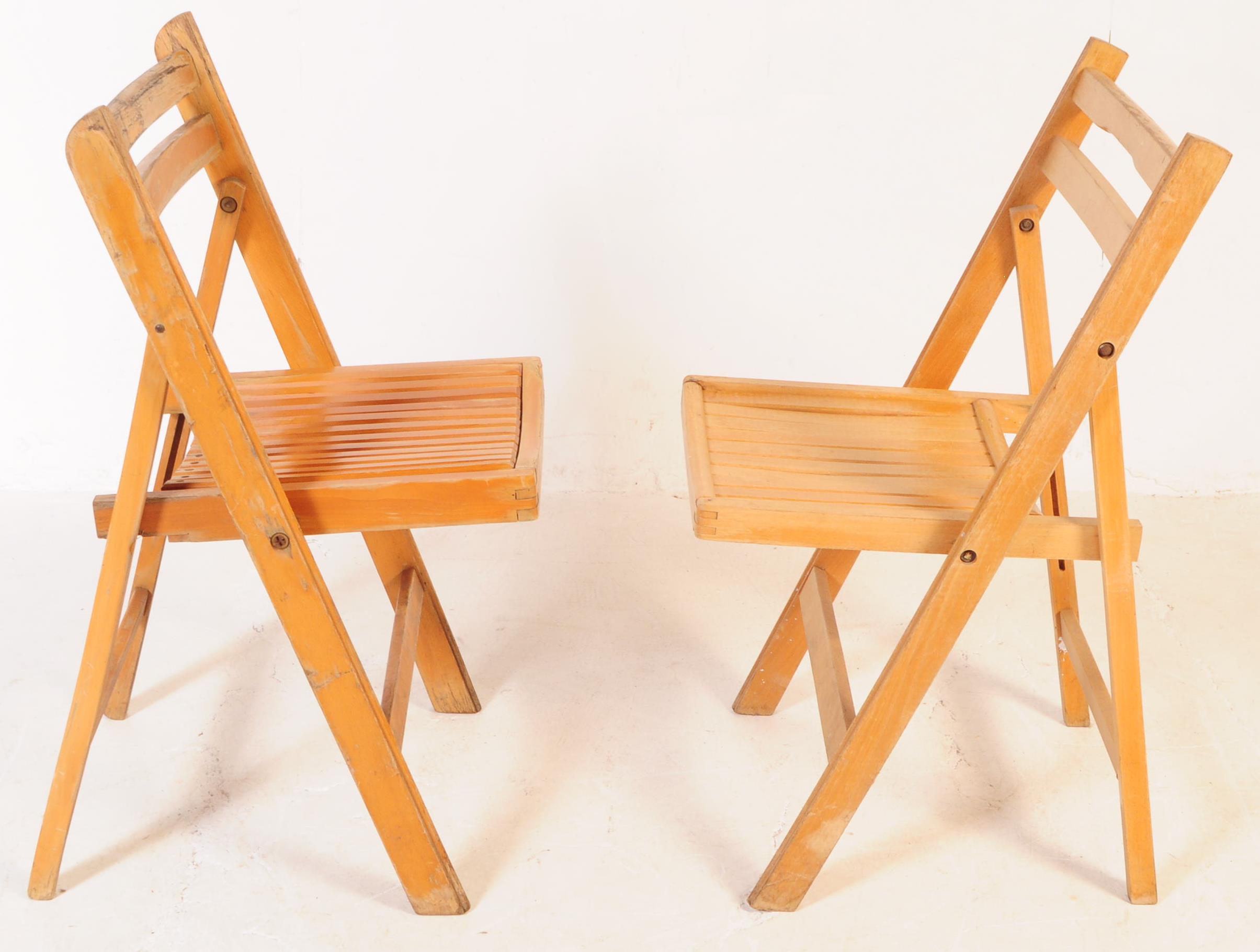 MID CENTURY FOLDING DINING TRESTLE TABLE AND CHAIRS - Image 9 of 10