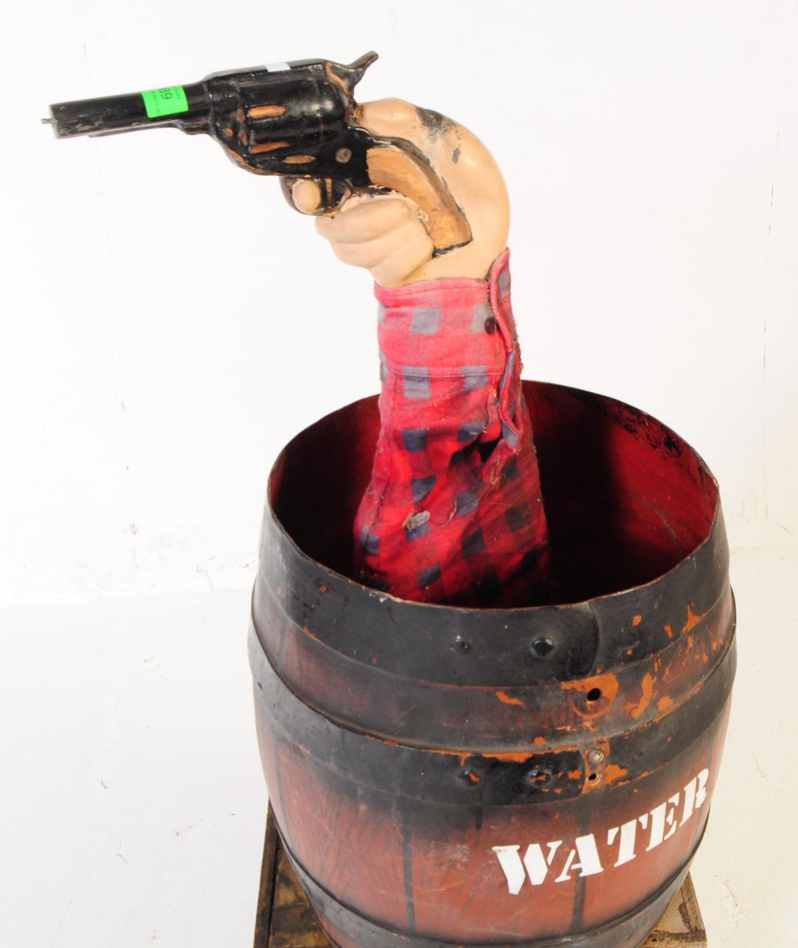 FAIRGROUND / CARNIVAL WATER GUN FAIRGROUND AMUSEMENT GAME - Bild 3 aus 7