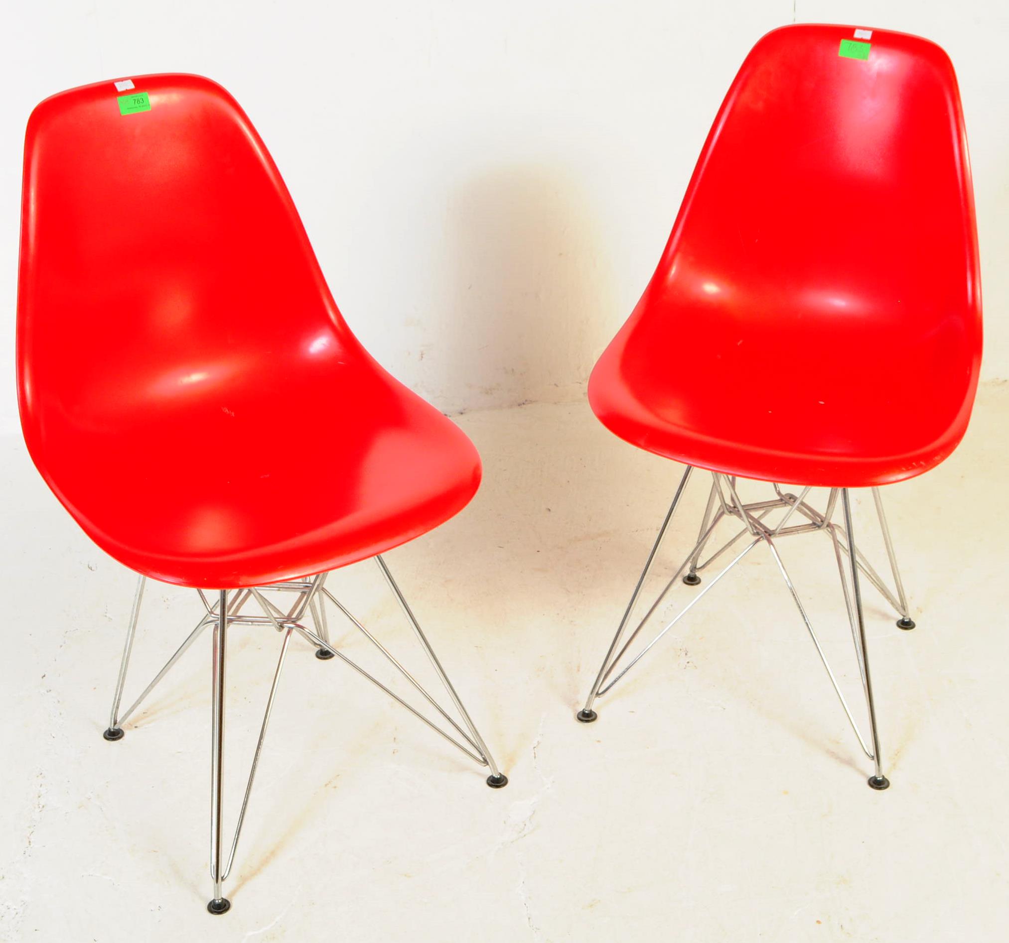 MATCHING PAIR OF CONTEMPORARY DSW STYLE CHAIRS - Image 2 of 5