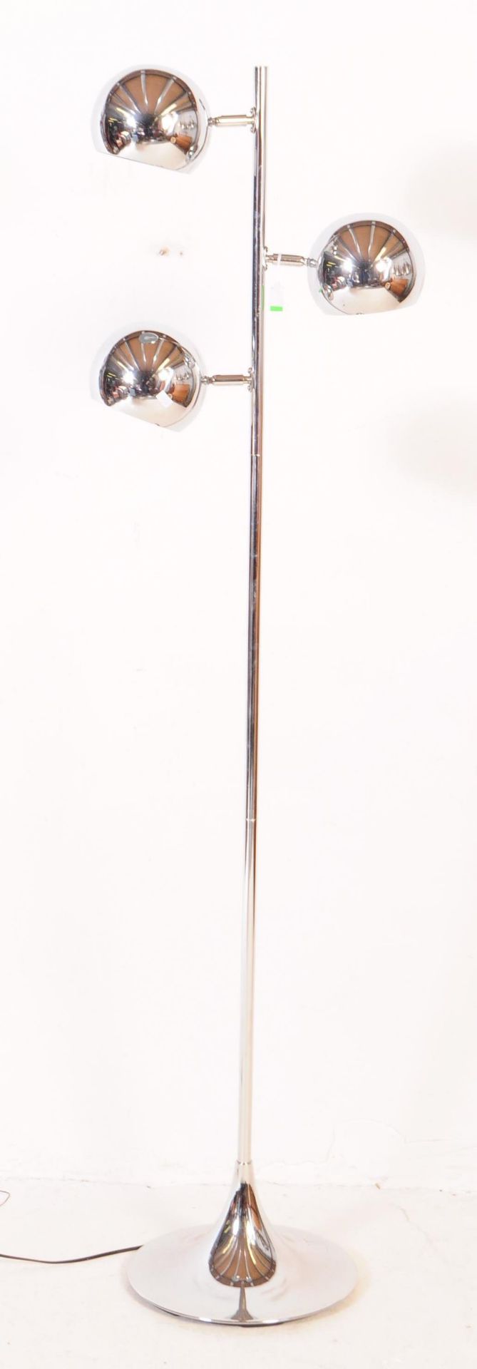 RETRO 1980S FLOOR STANDING CHROME EYEBALL LAMP LIGHT