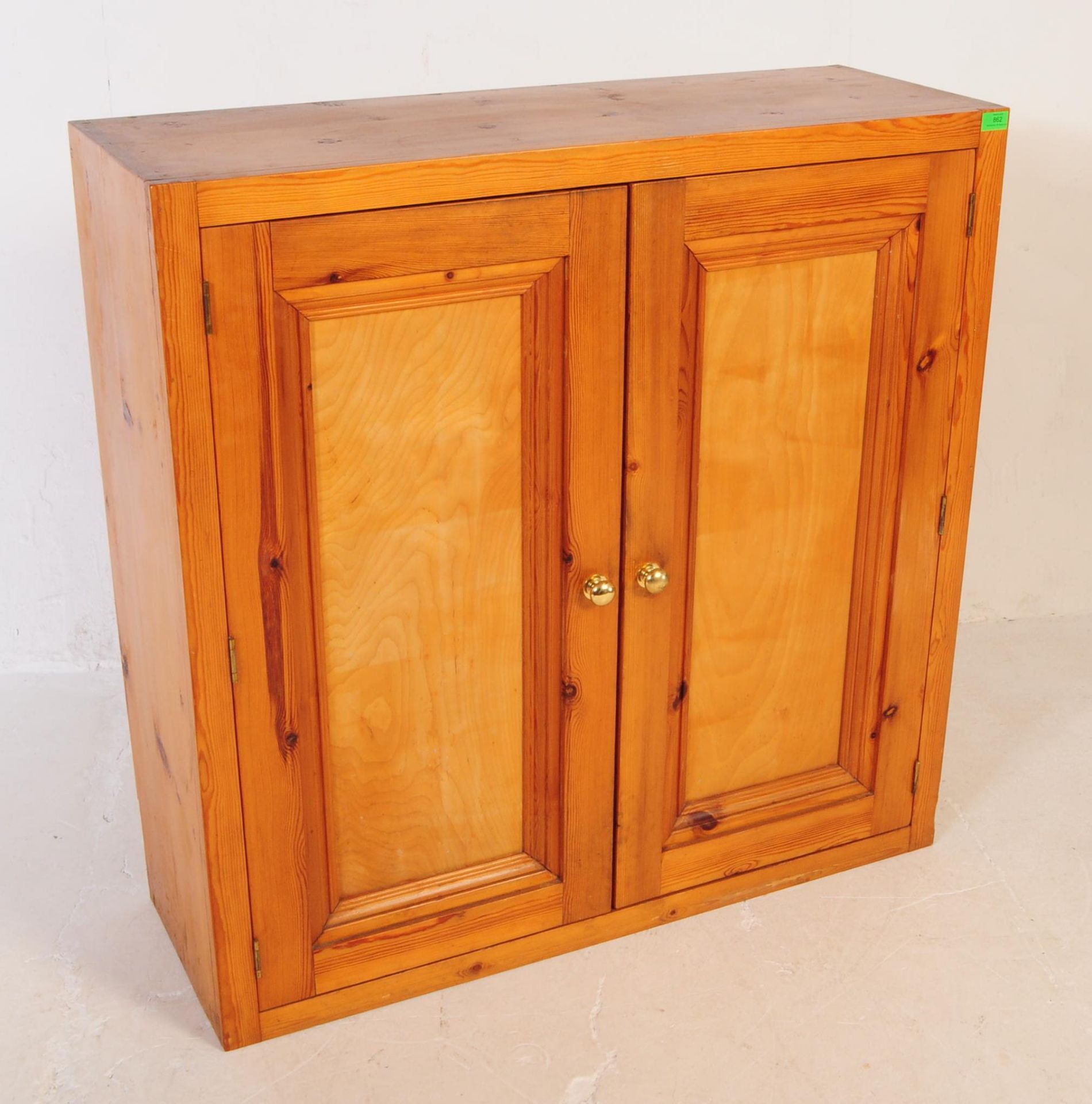 LATER 20TH CENTURY PINE TWO DOOR HOUSEKEEPERS CUPBOARD - Image 2 of 6
