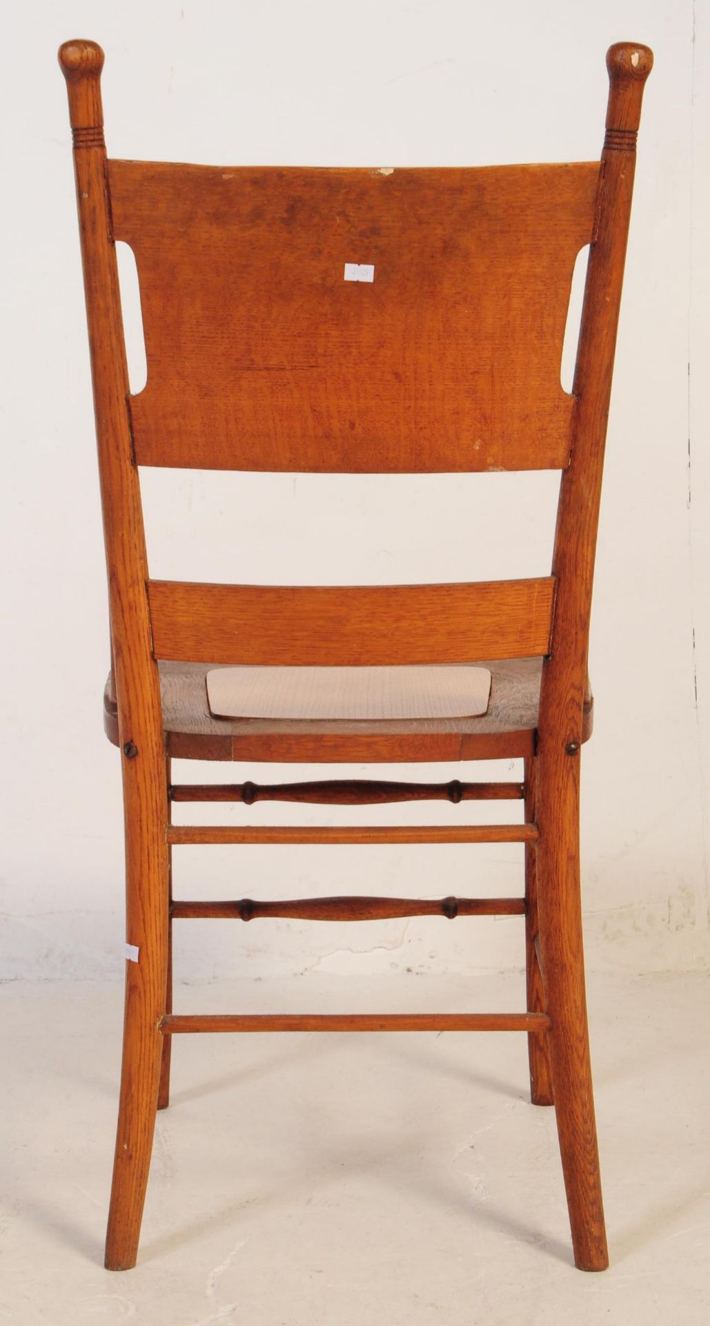 EARLY 20TH CENTURY ARTS & CRAFTS OAK HALL ARMCHAIR - Image 12 of 16