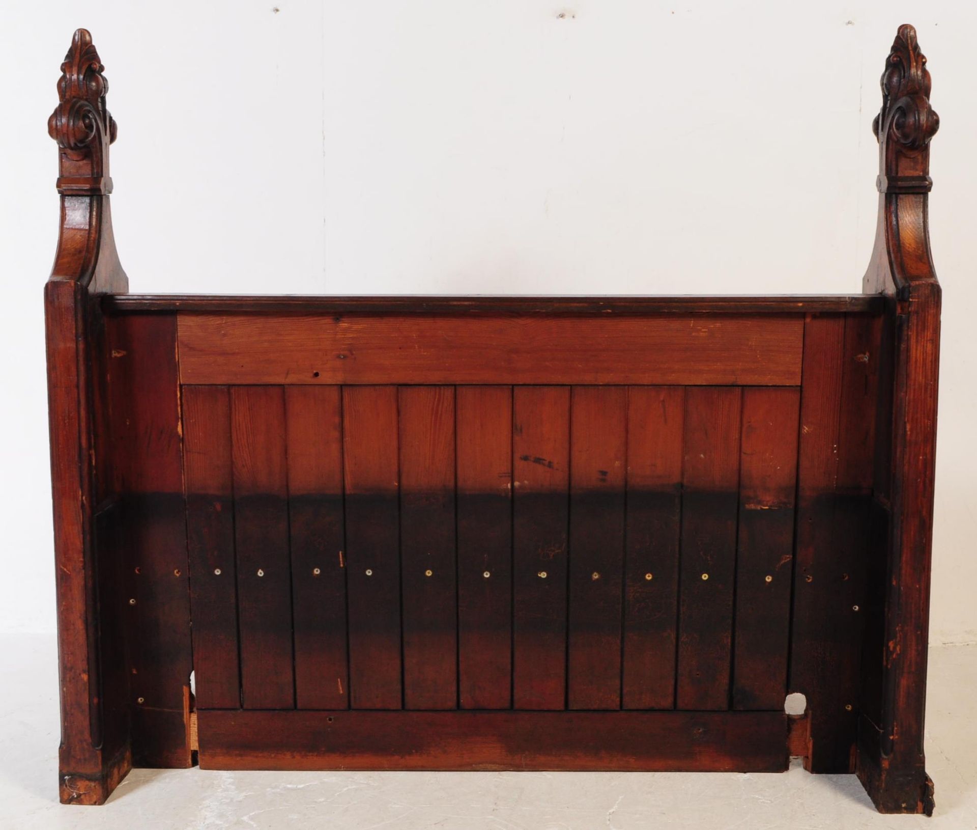 VICTORIAN 19TH CENTURY OAK ECCLESIASTICAL GOTHIC BENCH - Image 6 of 8