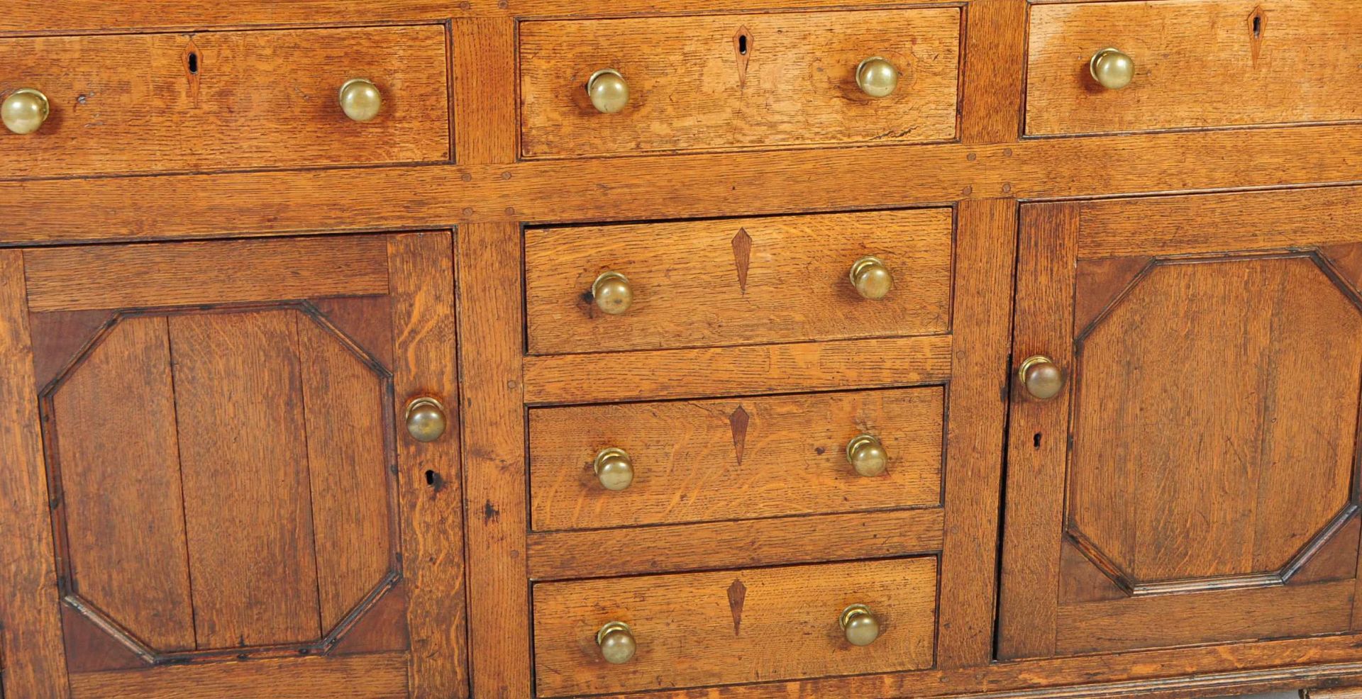 18TH CENTURY GEORGE III COUNTRY OAK WELSH DRESSER - Image 3 of 7