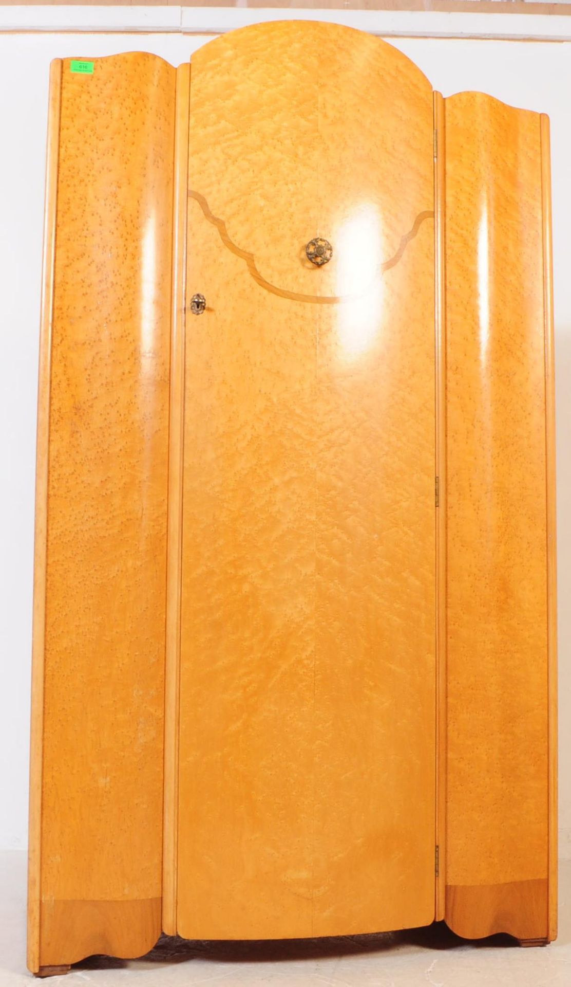 EARLY 2OTH CENTURY 1930S ART DECO COMPACT WARDROBE CLOSET