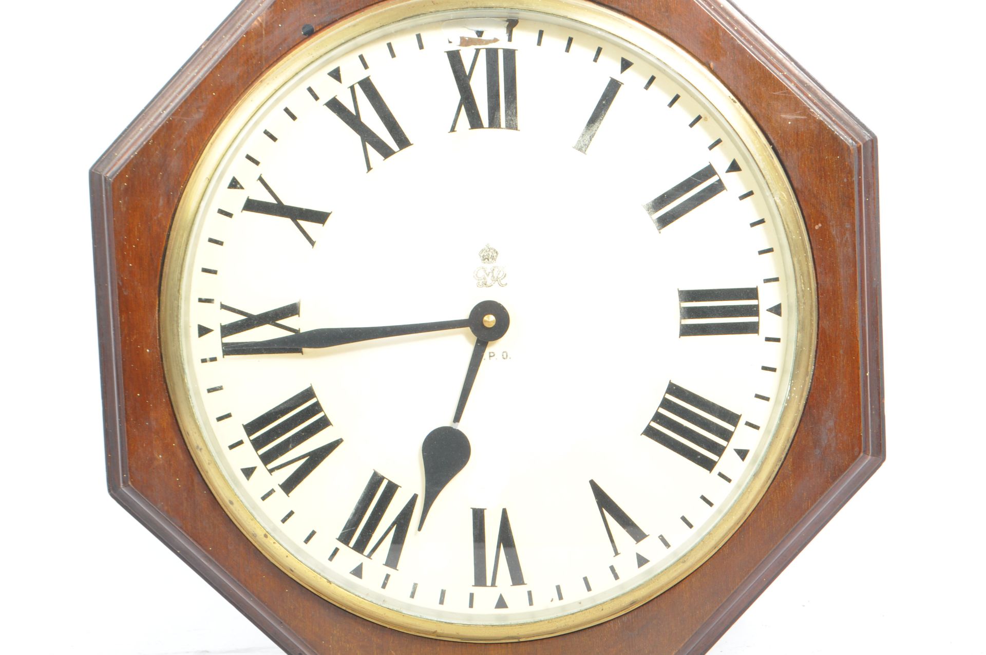 EARLY 20TH CENTURY POST OFFICE GEORGE VI CLOCK - Image 6 of 6