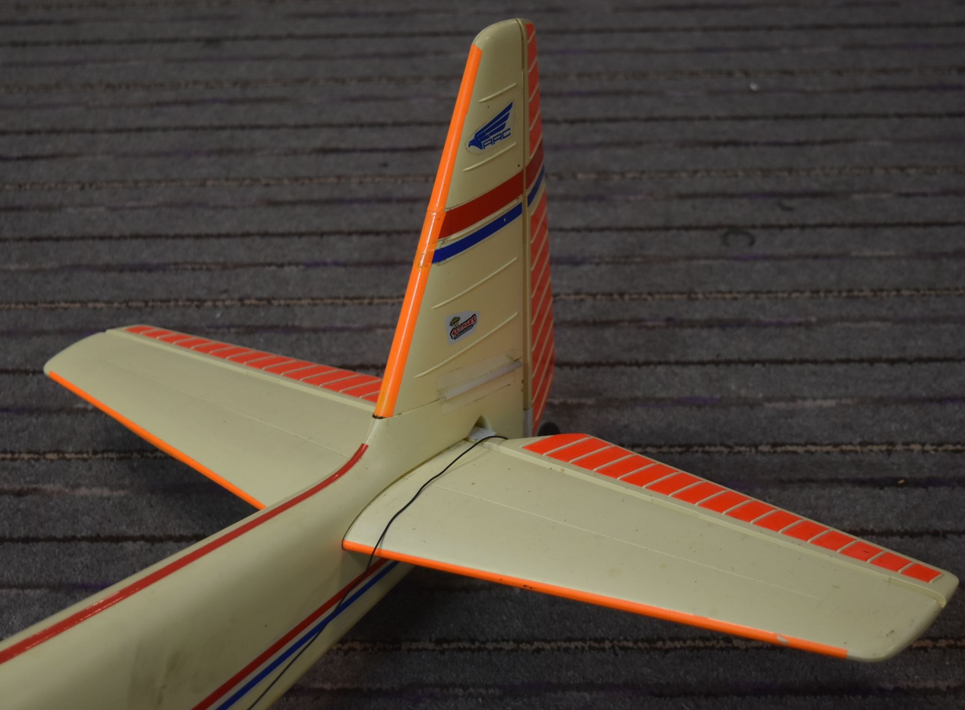 FOURNIER RF4 - RADIO CONTROL MODEL PLANE - Image 5 of 8