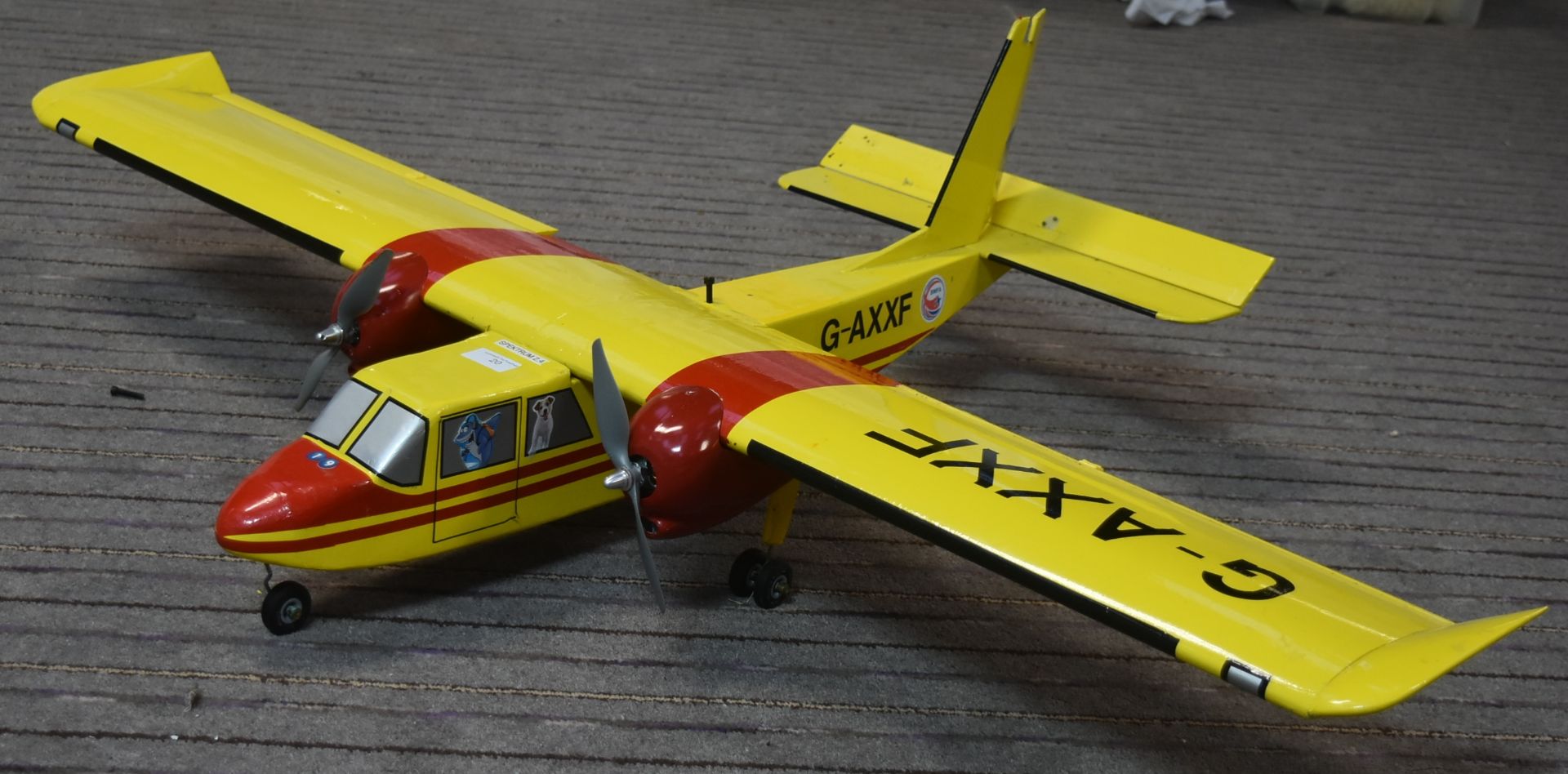 BRITTEN NORMAN BN-2A ISLANDER - RC MODEL PLANE - Image 2 of 6