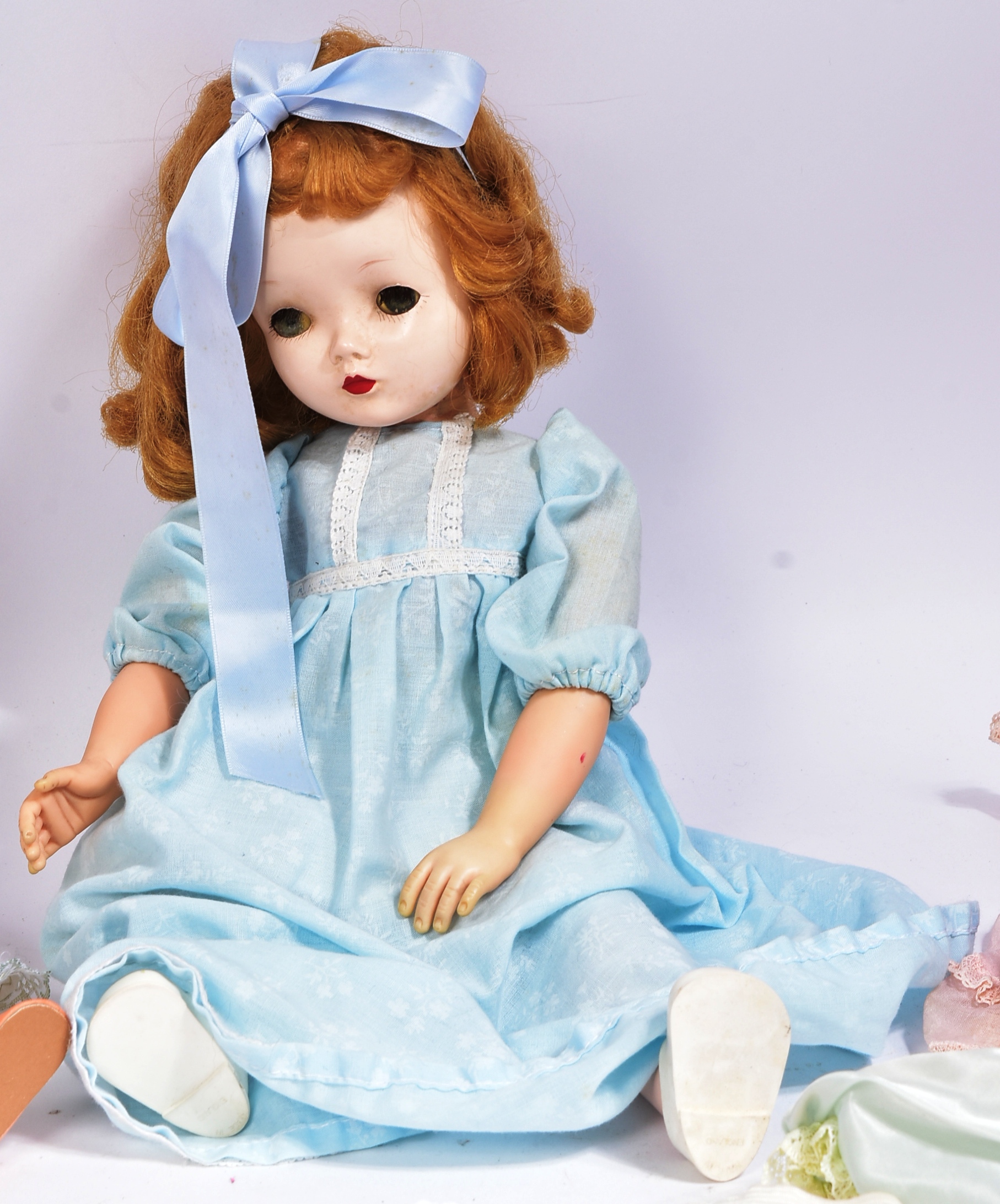 TWO VINTAGE MADAME ALEXANDER DOLLS - Image 2 of 10