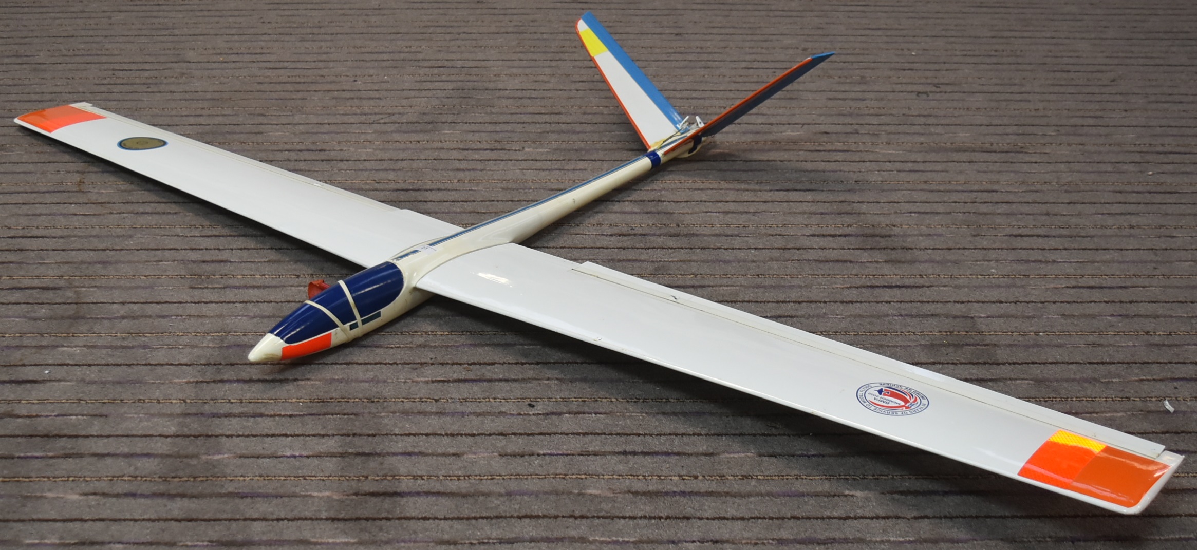 RC RADIO CONTROLLED MODEL PLANE - Image 2 of 5