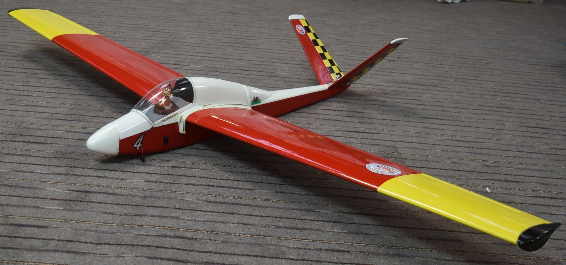 RC RADIO CONTROLLED MODEL PLANE - Image 2 of 7