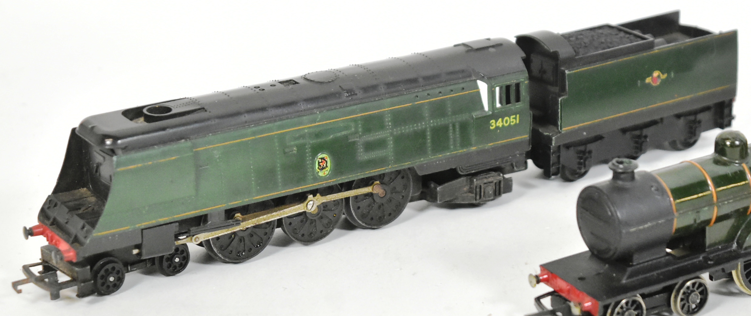 FIVE VINTAGE TRIANG OO GAUGE MODEL RAILWAY LOCOMOTIVE ENGINES - Image 2 of 7