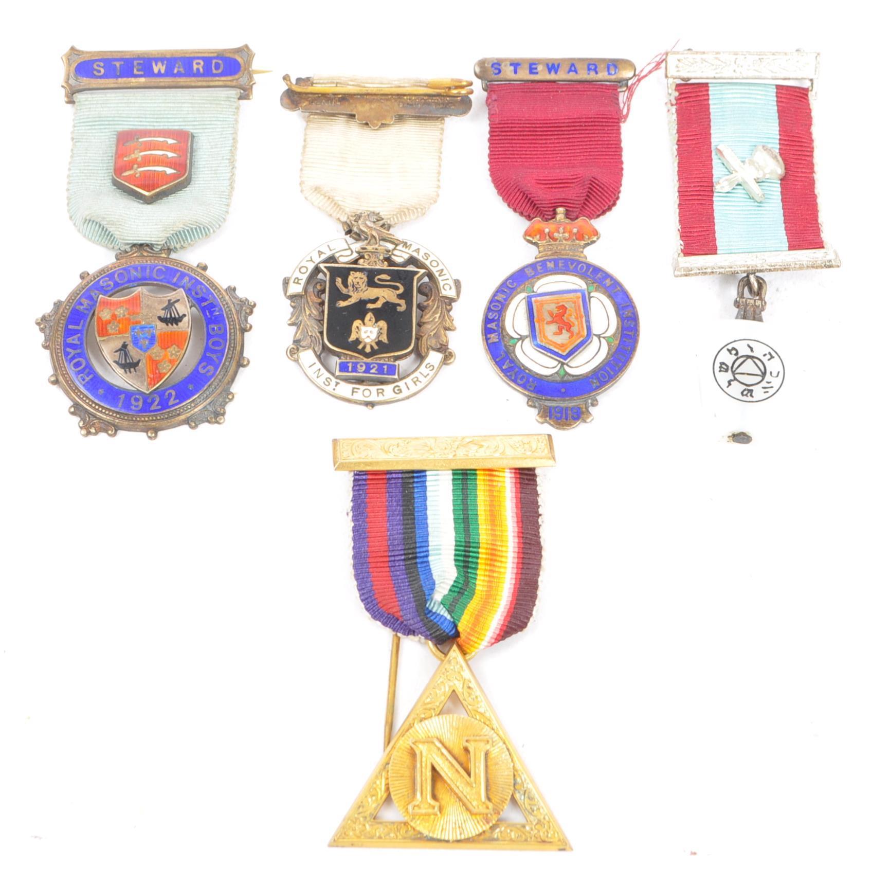 COLLECTION OF VINTAGE 20TH CENTURY SILVER MASONIC MEDALS