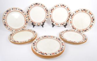 COLLECTION OF VICTORIAN WEDGWOOD ETRURIA PLATES