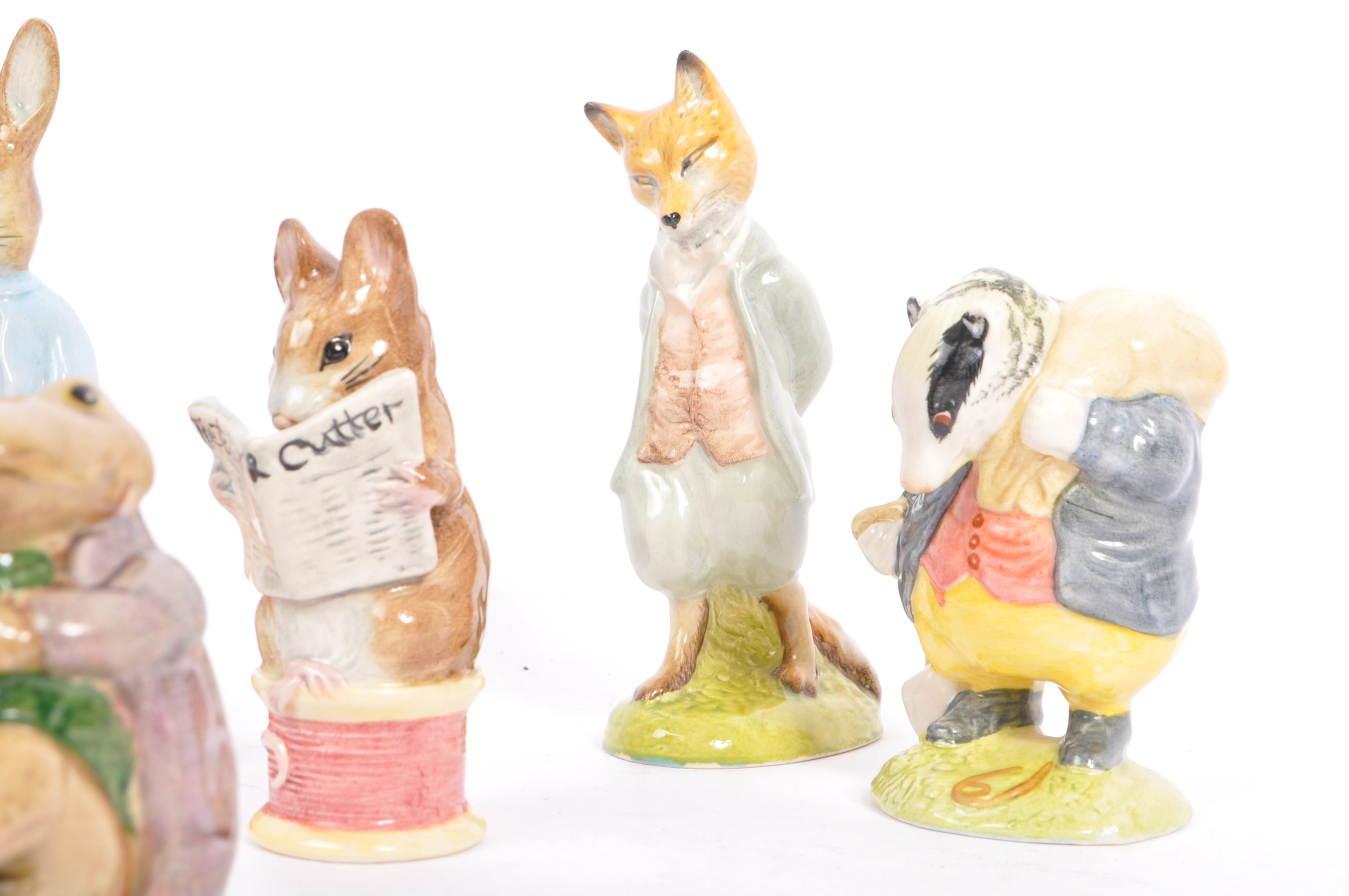 COLLECTION OF ROYAL DOULTON AND ROYAL ALBERT FIGURES - Image 5 of 9