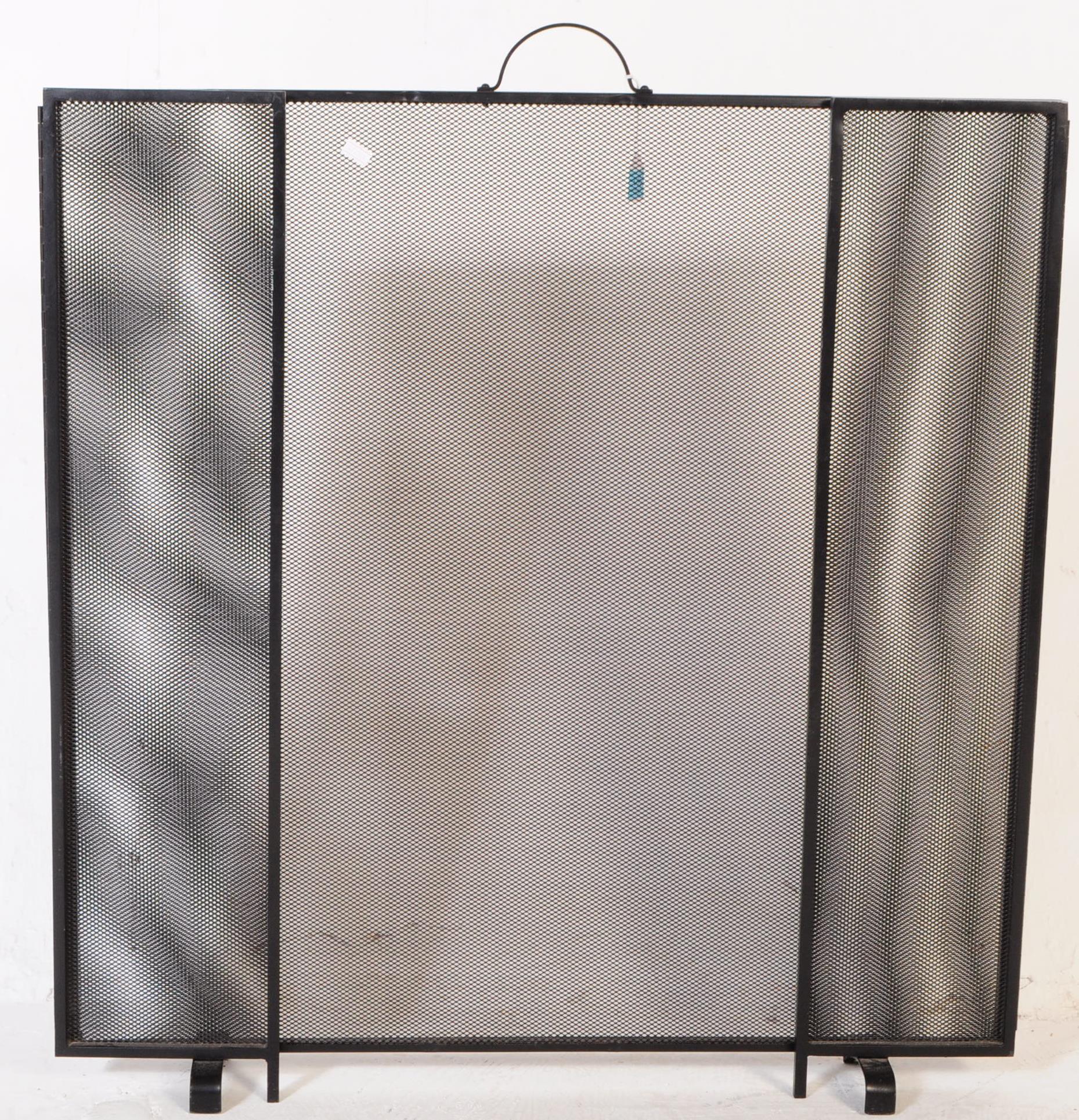 CONTEMPORARY EBONISED METAL FOLDING FIRE SCREEN - Image 2 of 4