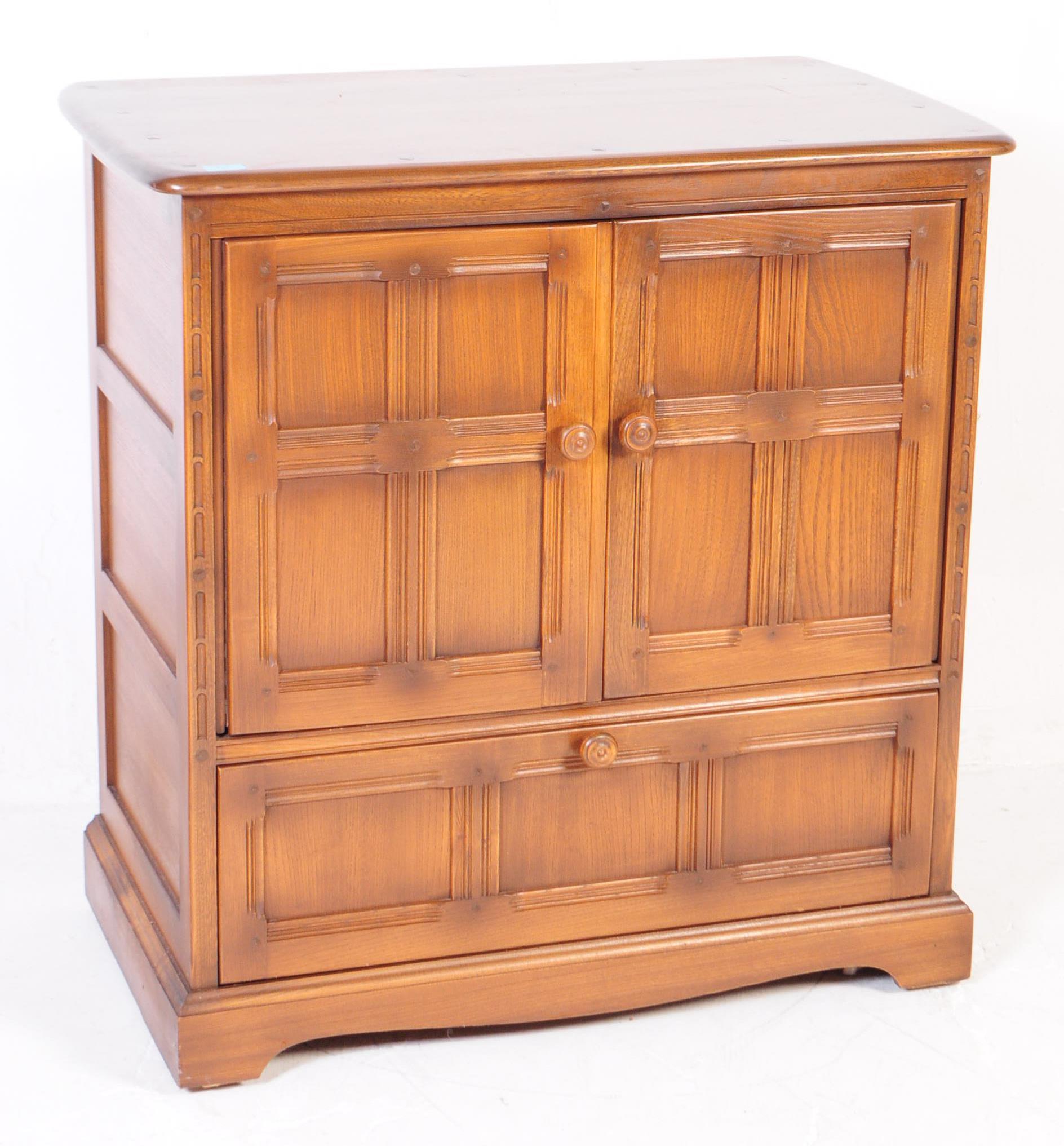 20TH CENTURY ERCOL GOLDEN DAWN ELM TV DRINKS CABINET - Image 2 of 6