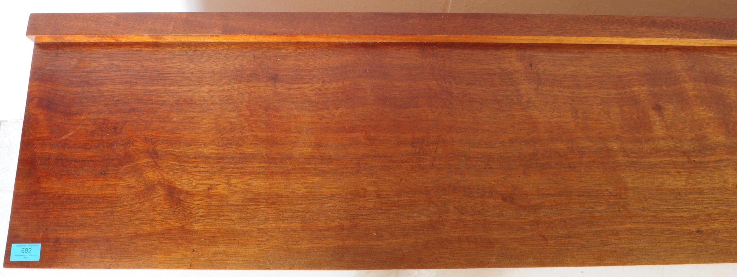 1950S MCM OAK ELONGATED FLOOR STANDING WALL UNIT CUPBOARD - Image 3 of 7