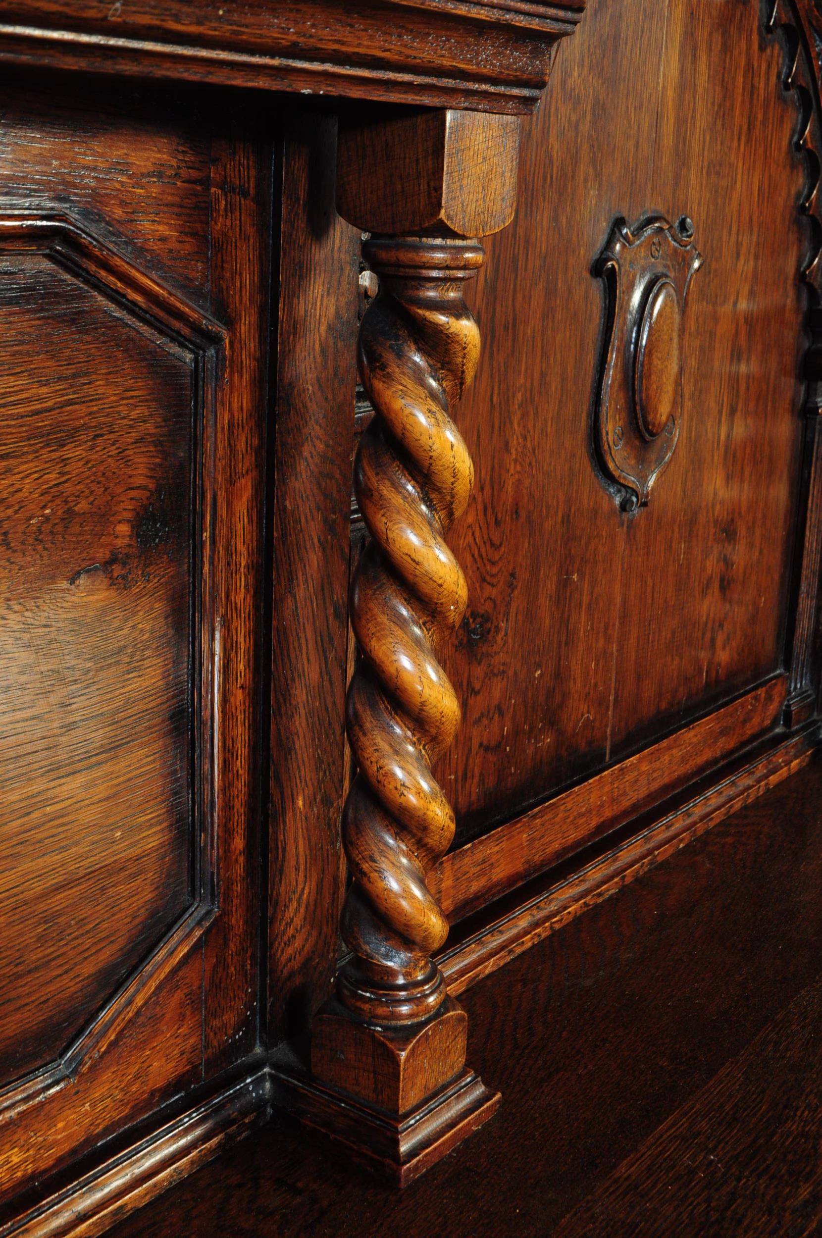 JACOBEAN REVIVAL IPSWICH OAK BUFFET SIDEBOARD - Image 9 of 12