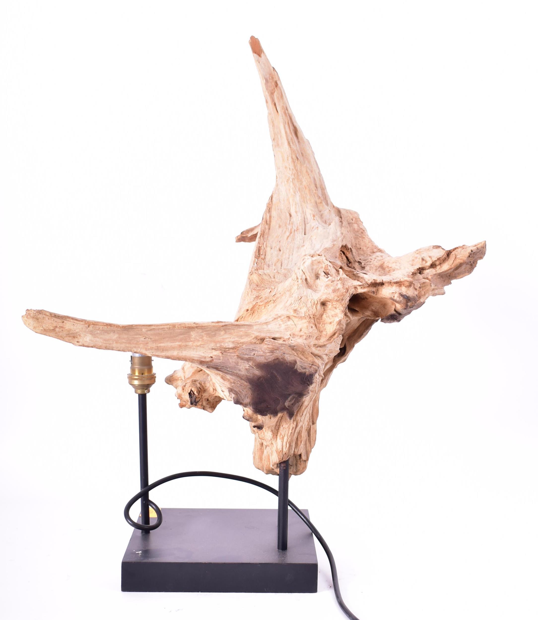 CONTEMPORARY DRIFTWOOD TABLE LAMP - Image 3 of 4