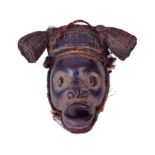 20TH CENTURY VINTAGE AFRICAN PENDE MASK