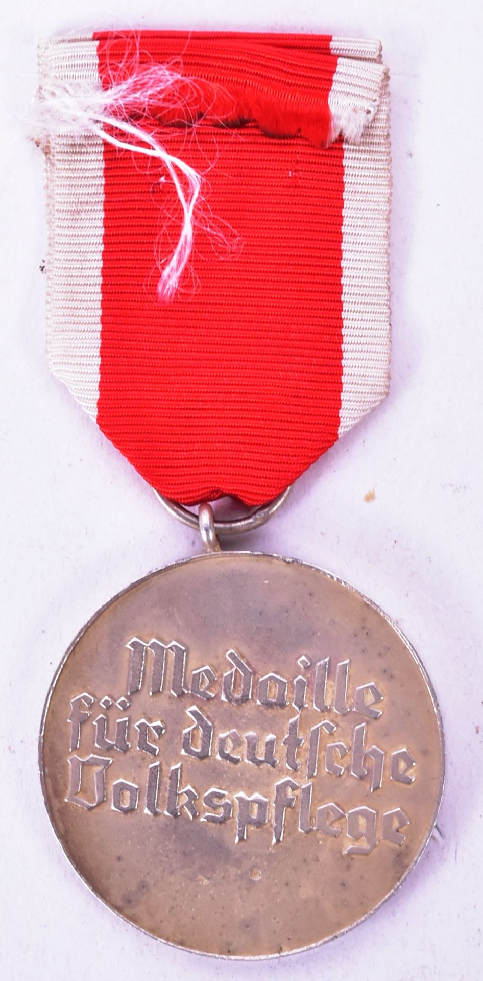 WWII SECOND WORLD WAR GERMAN RED CROSS MEDAL - Bild 3 aus 4